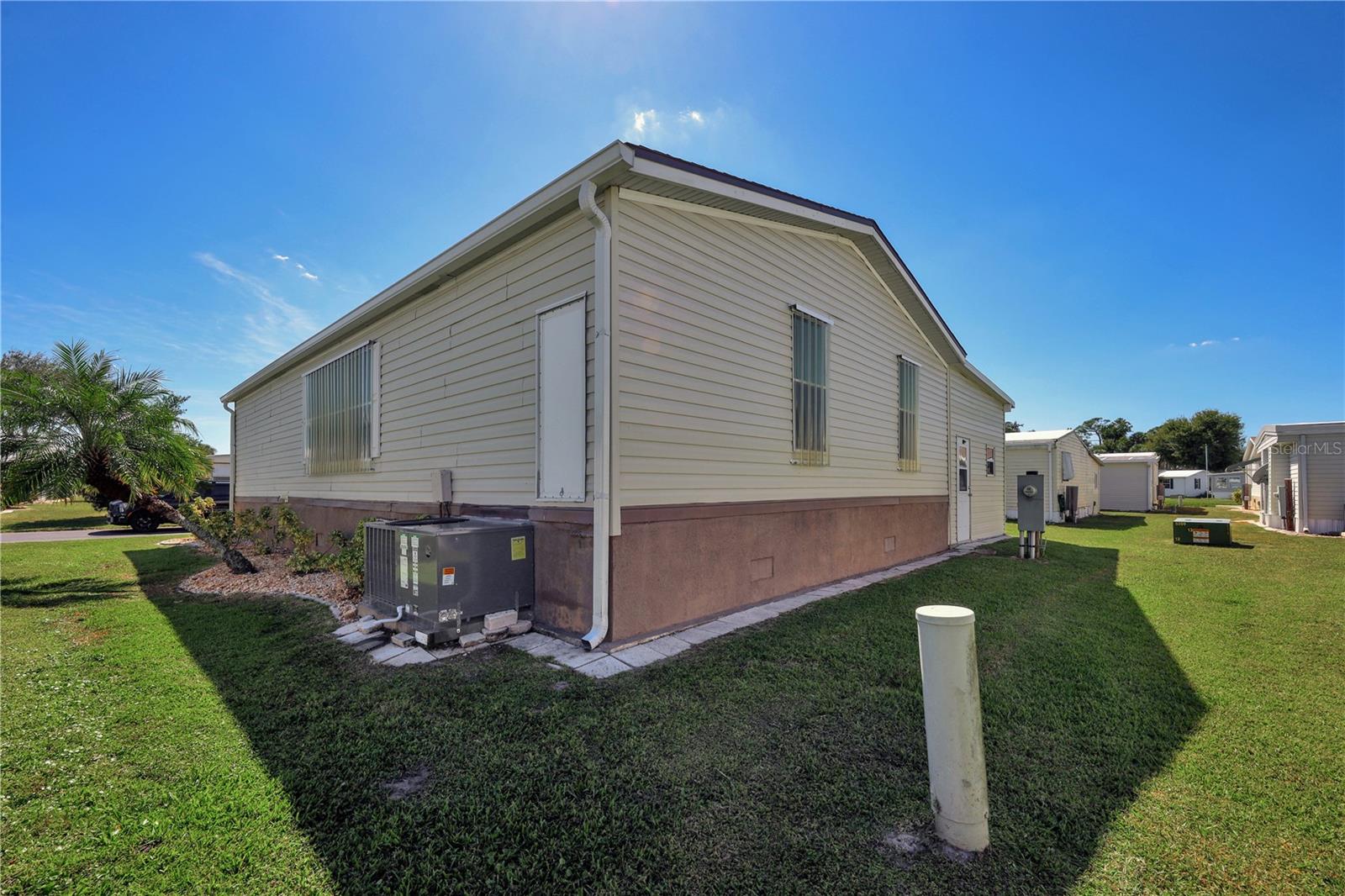 Image 26 of 38 For 1000 Kings Highway 476