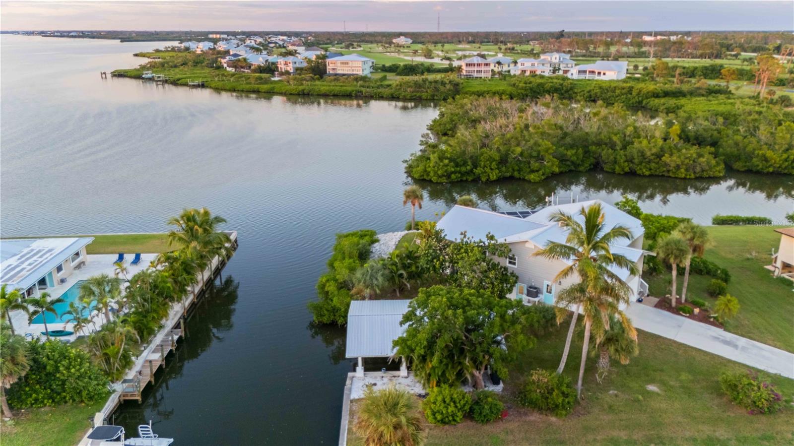 Image 100 of 100 For 10428 Marion Street