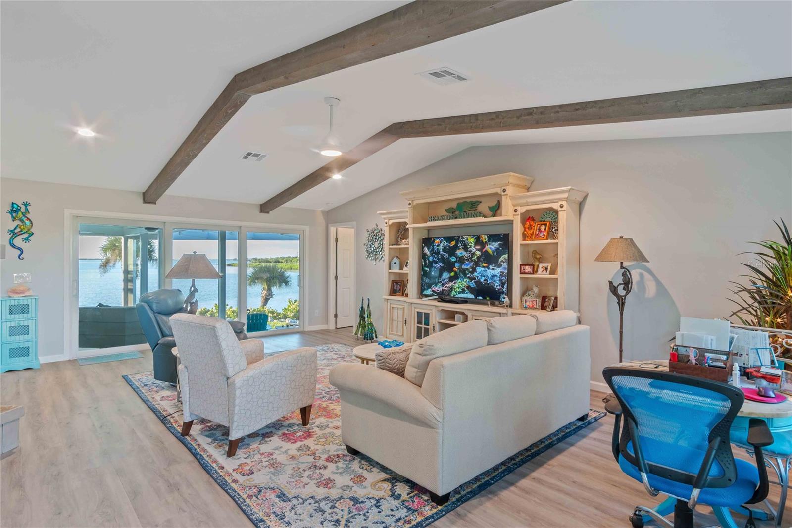 Image 18 of 100 For 10428 Marion Street