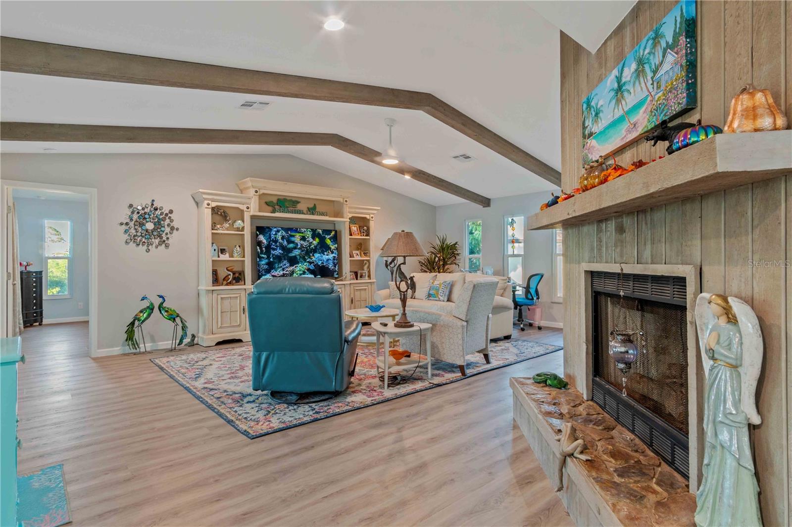 Image 20 of 100 For 10428 Marion Street