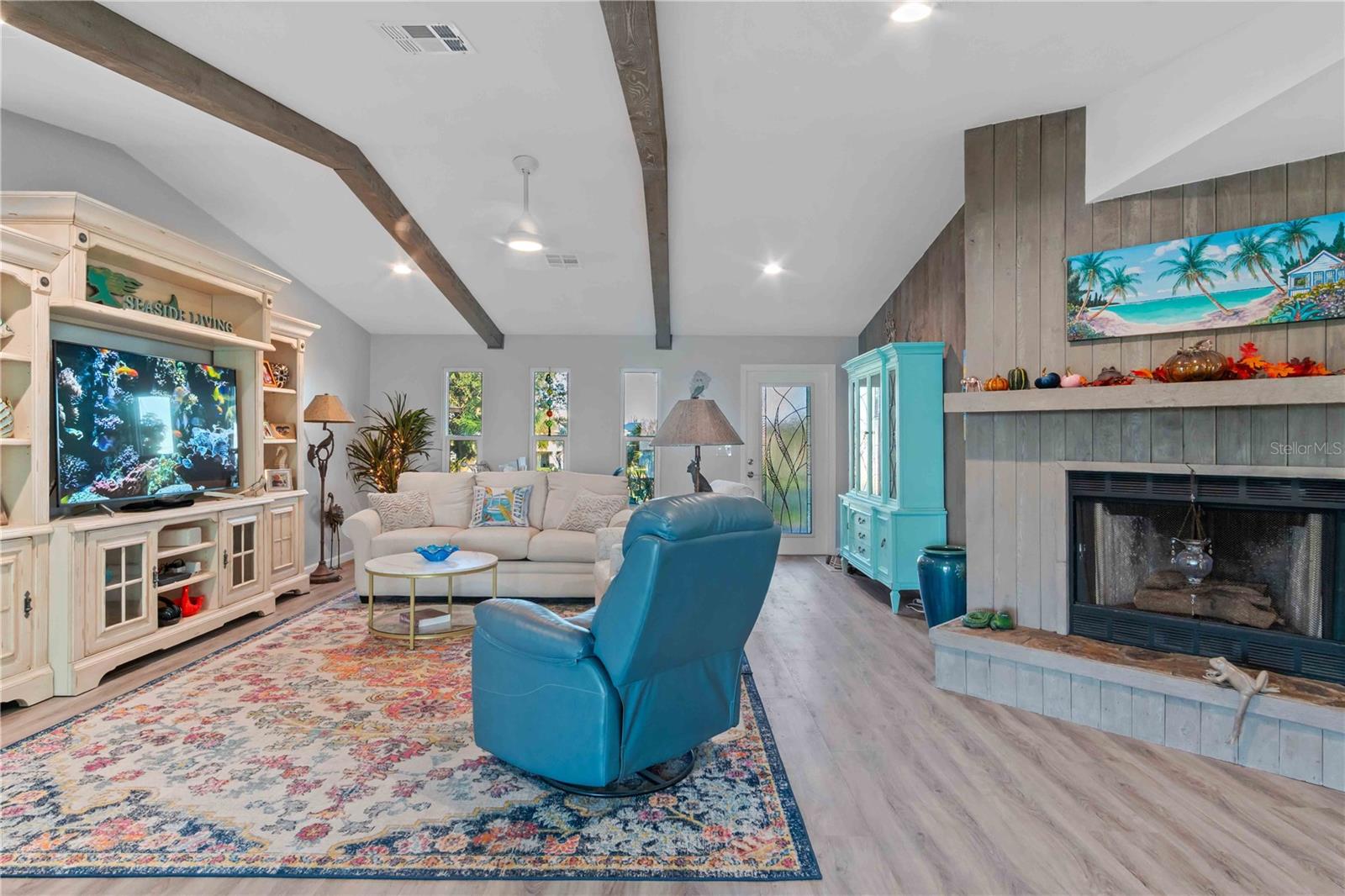 Image 26 of 100 For 10428 Marion Street