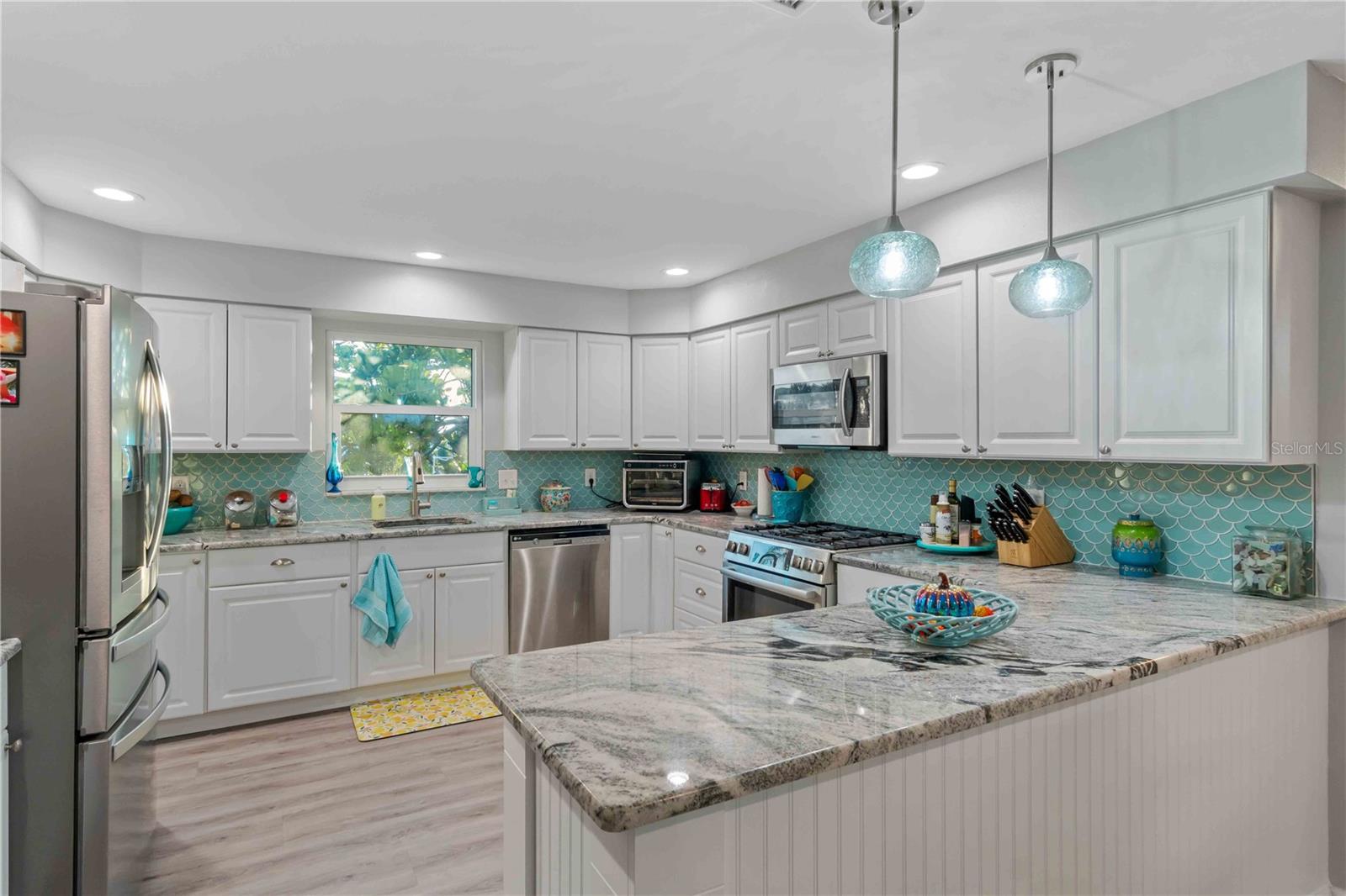 Image 30 of 100 For 10428 Marion Street