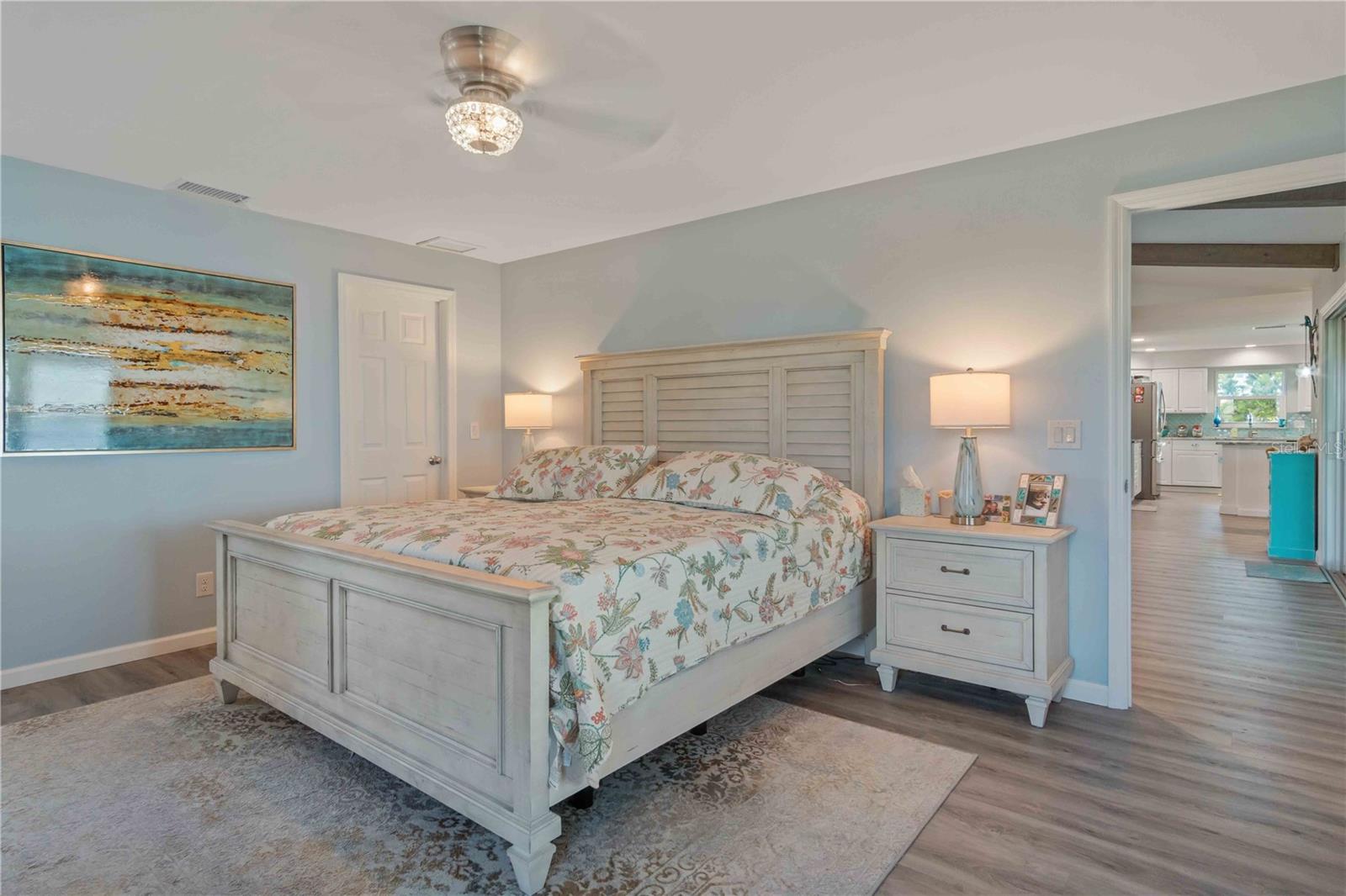 Image 46 of 100 For 10428 Marion Street