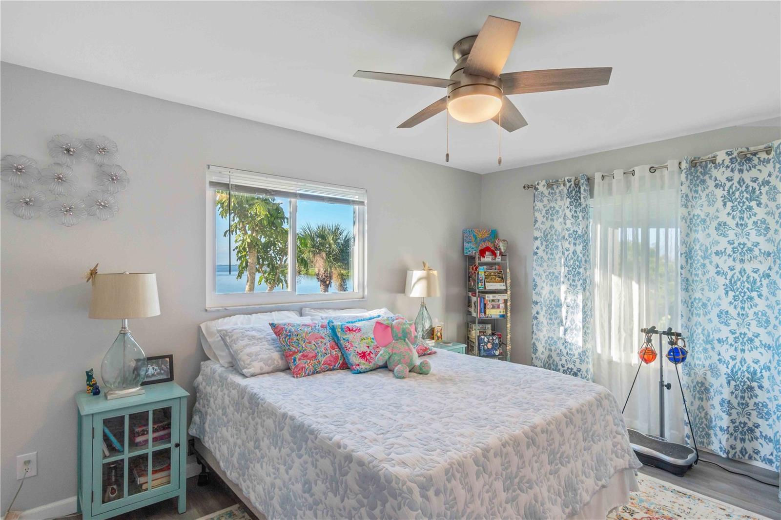 Image 57 of 100 For 10428 Marion Street