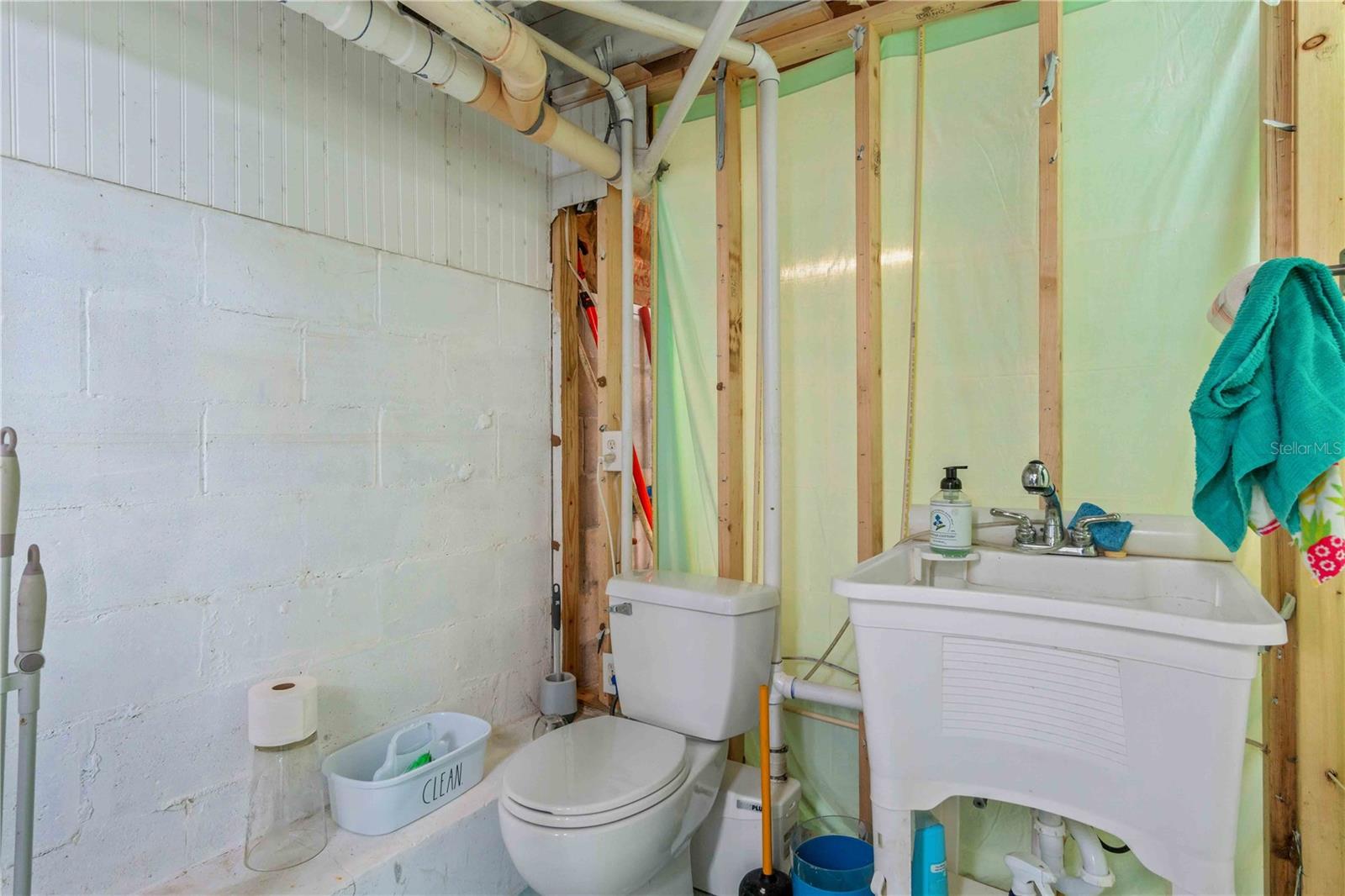 Image 83 of 100 For 10428 Marion Street