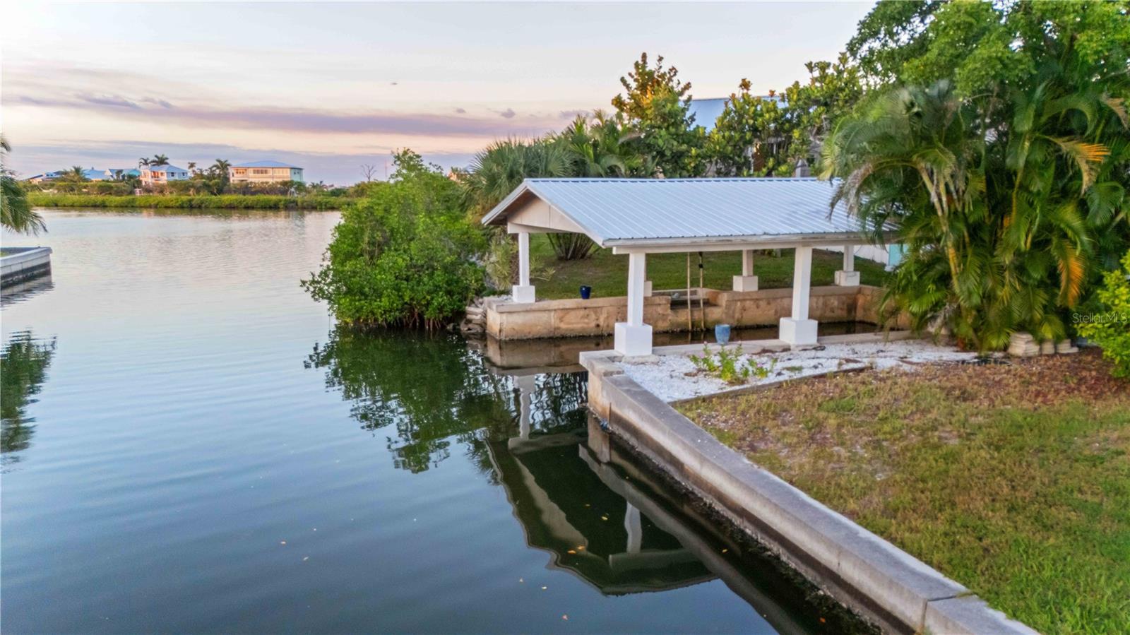 Image 9 of 100 For 10428 Marion Street