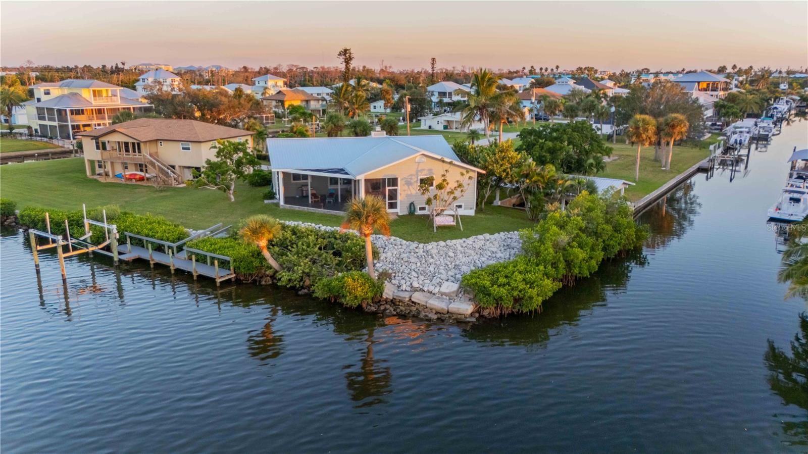 Image 95 of 100 For 10428 Marion Street