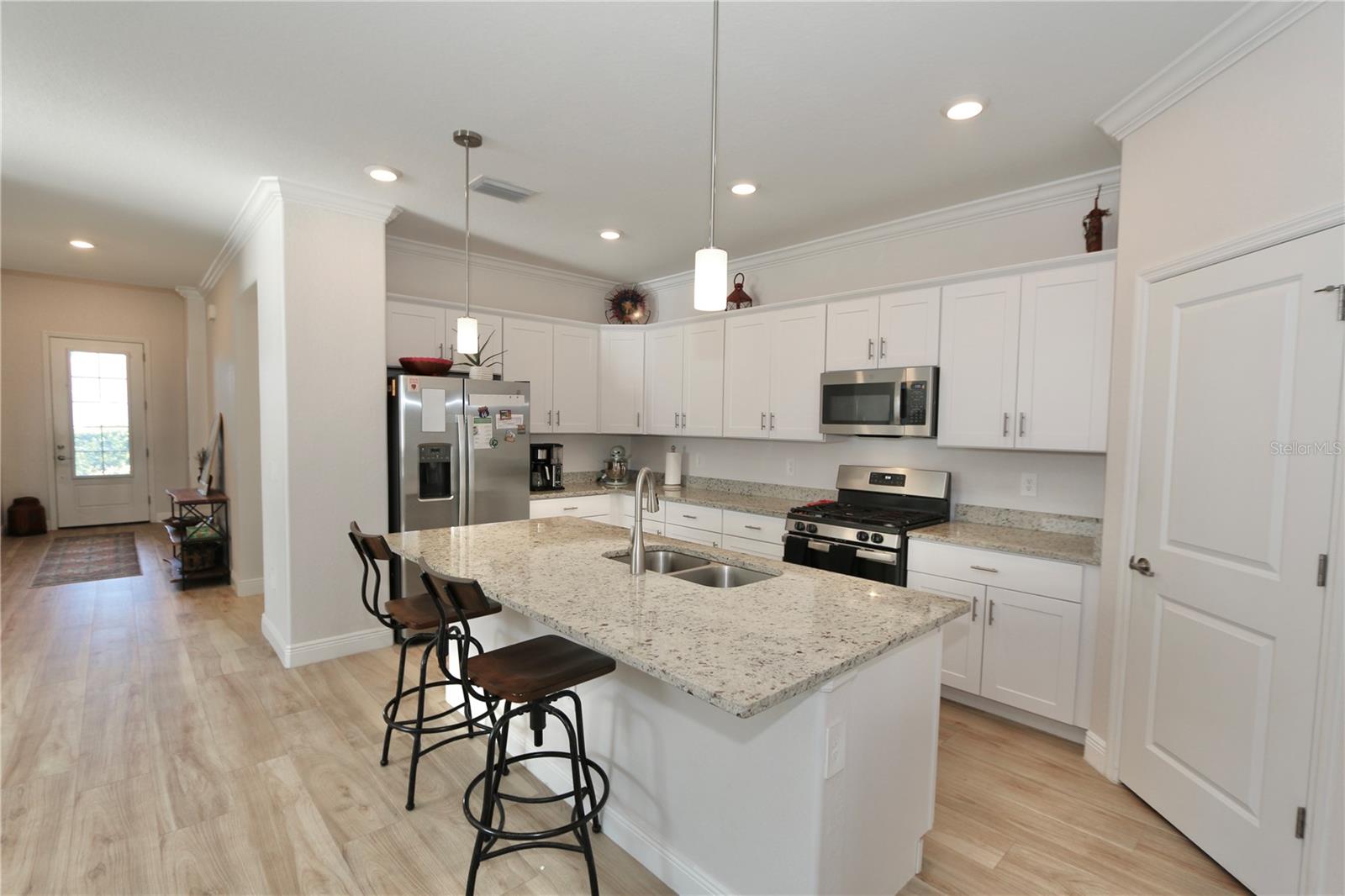 Image 12 of 21 For 17876 Woodland Court