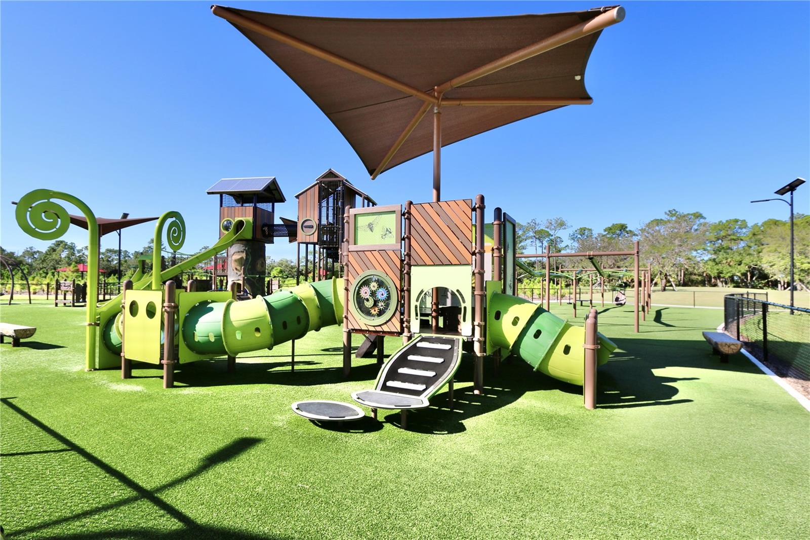 Image 19 of 21 For 17876 Woodland Court