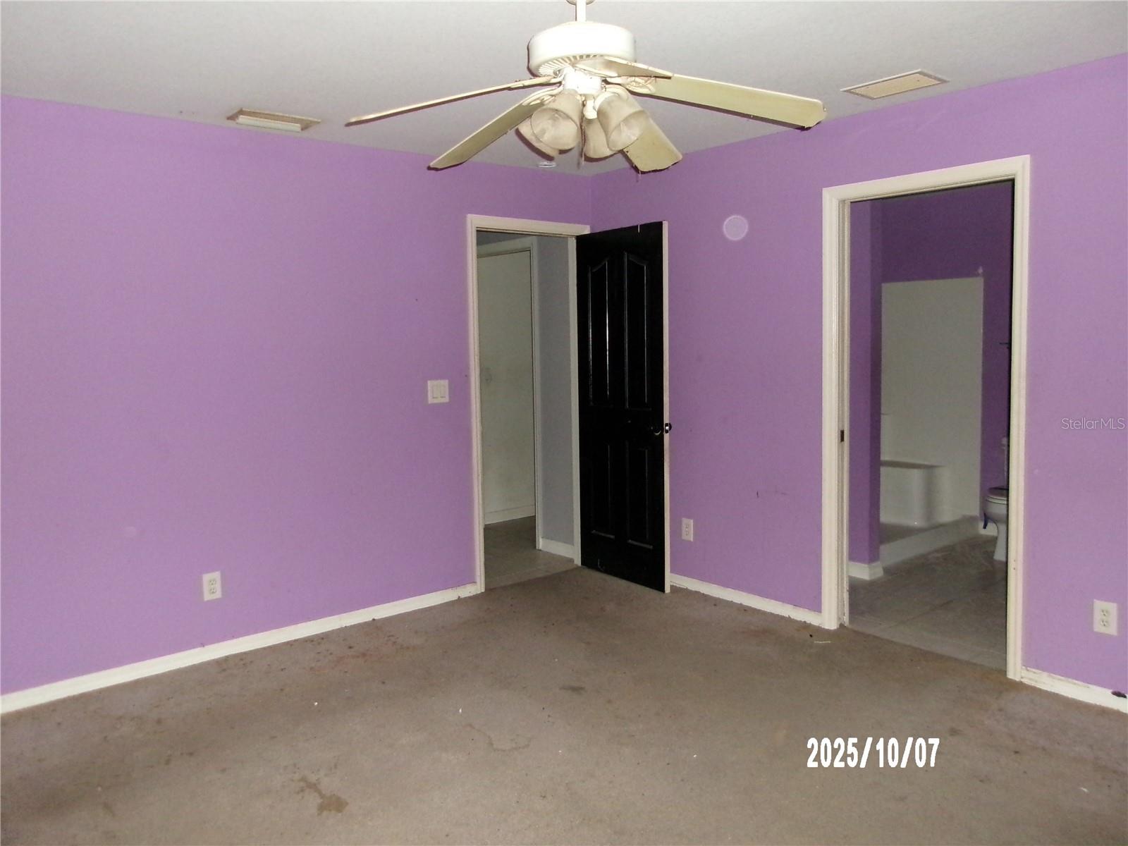 Listing photo id 10 for 3554 Penelope Terrace