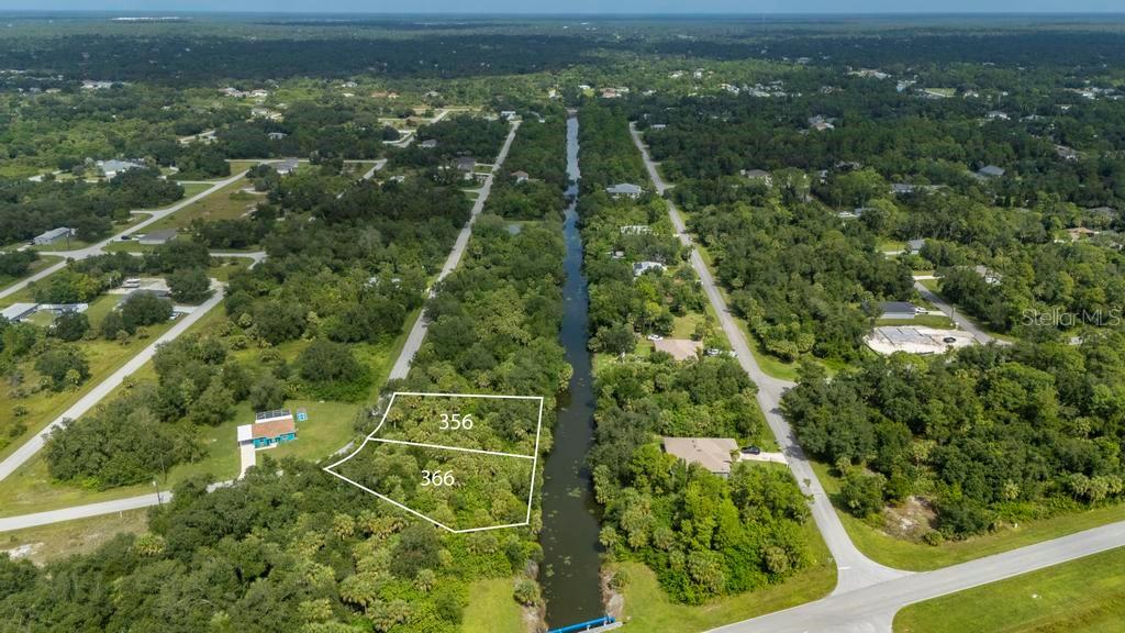 Image 2 of 4 For 356 & 366 Ferdon Cr. Circle