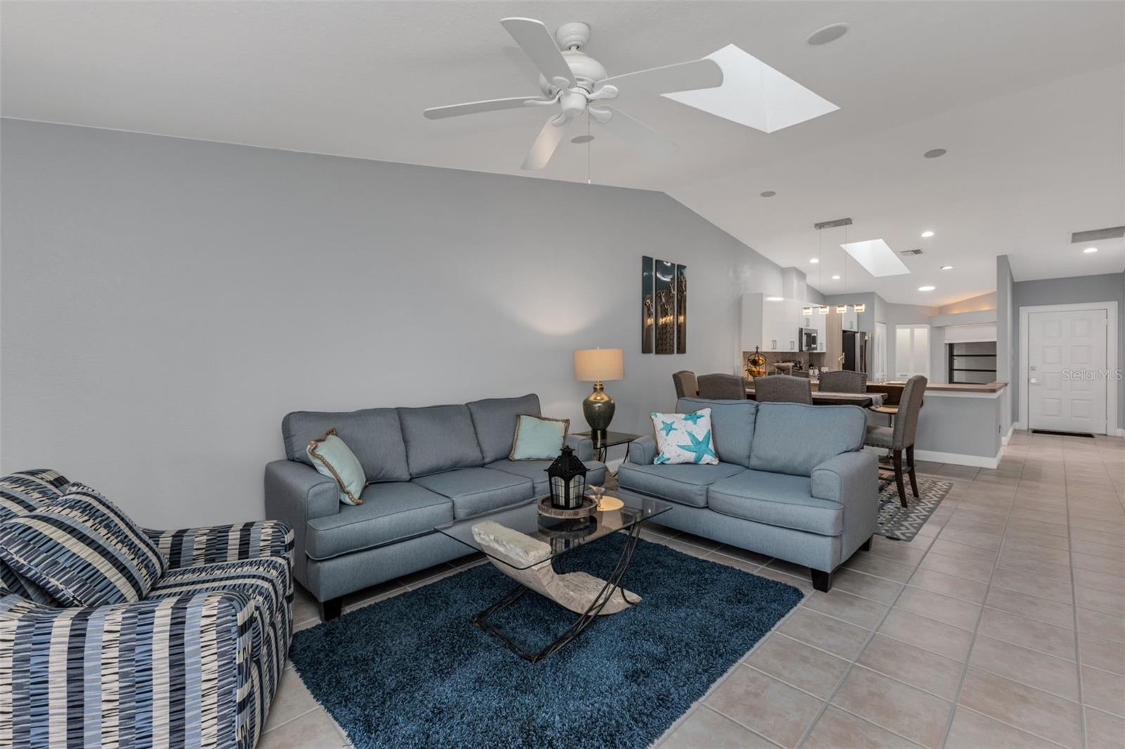 Image 17 of 42 For 3830 Bal Harbor Boulevard 9