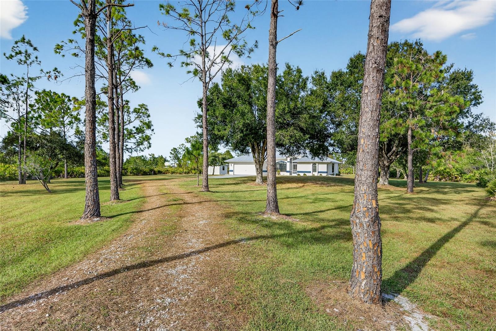 Image 36 of 39 For 17200 River Ranch Court