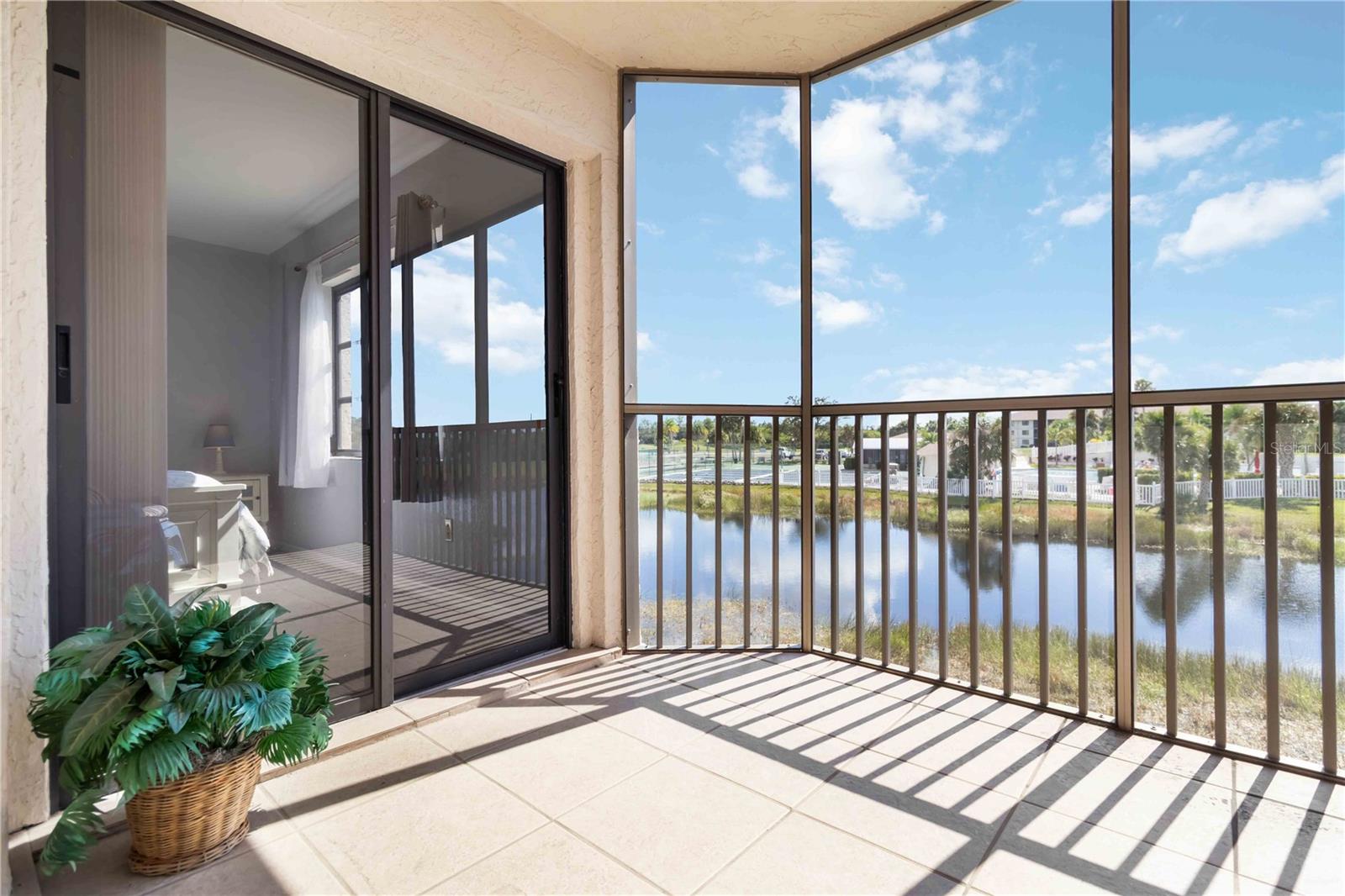 Image 26 of 34 For 175 Kings Highway 1022