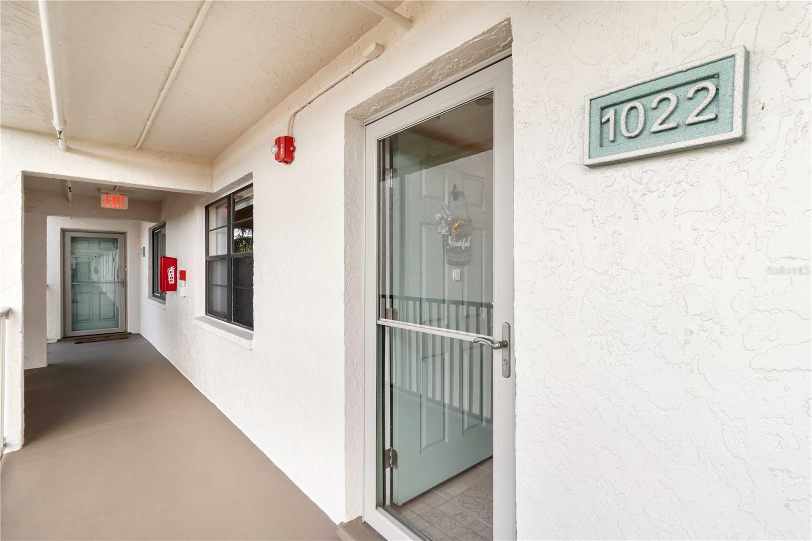 Image 3 of 34 For 175 Kings Highway 1022