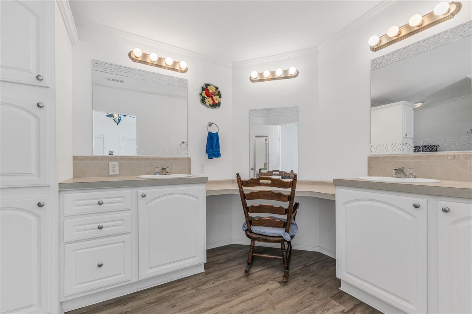 Image 26 of 54 For 27980 Roanoke Circle