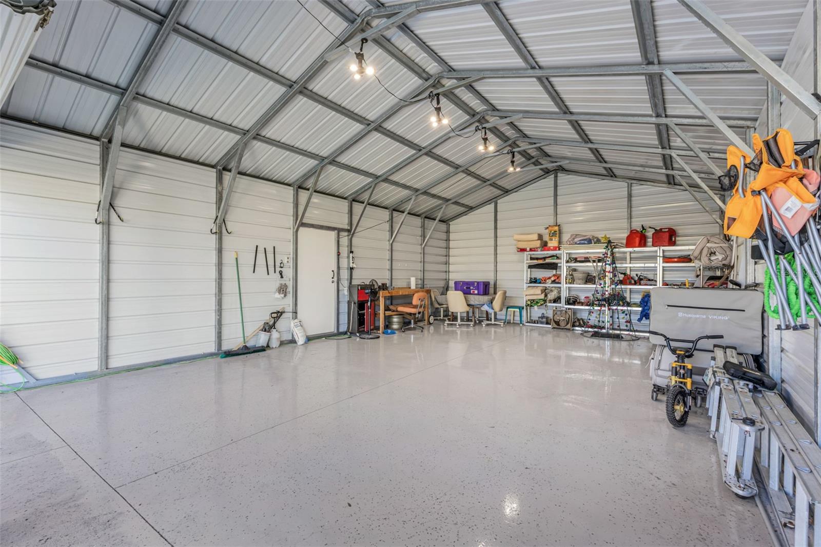 Image 45 of 54 For 27980 Roanoke Circle