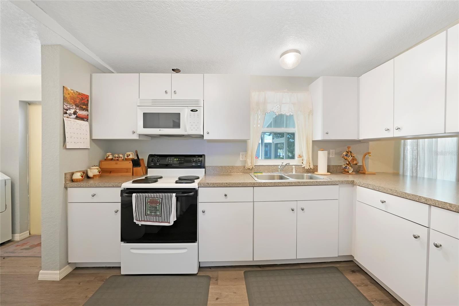 Image 4 of 16 For 1188 7th Avenue