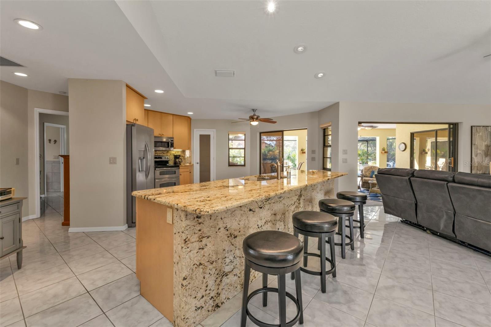 Image 15 of 77 For 4315 Cape Haze Drive