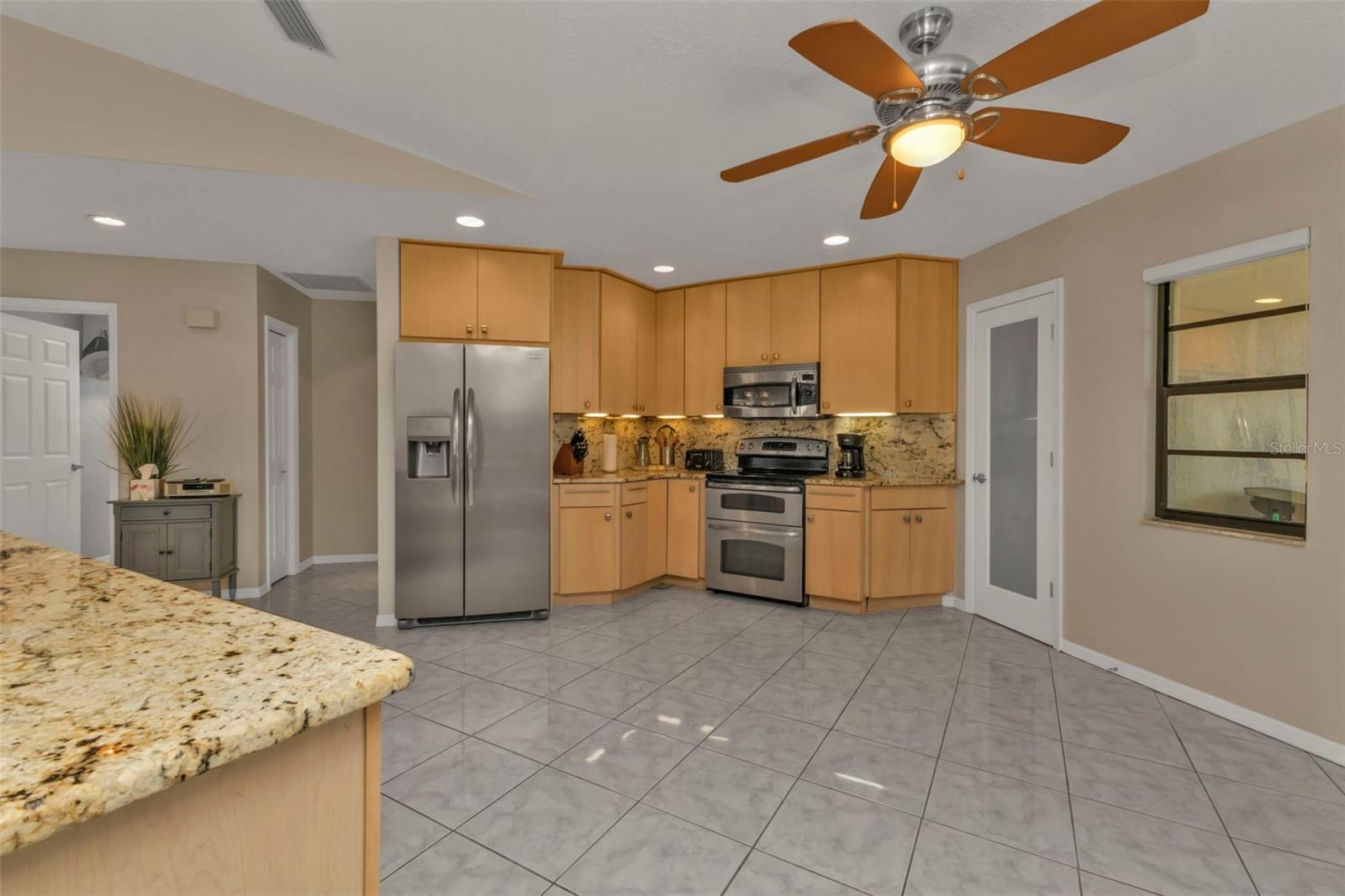 Image 16 of 77 For 4315 Cape Haze Drive