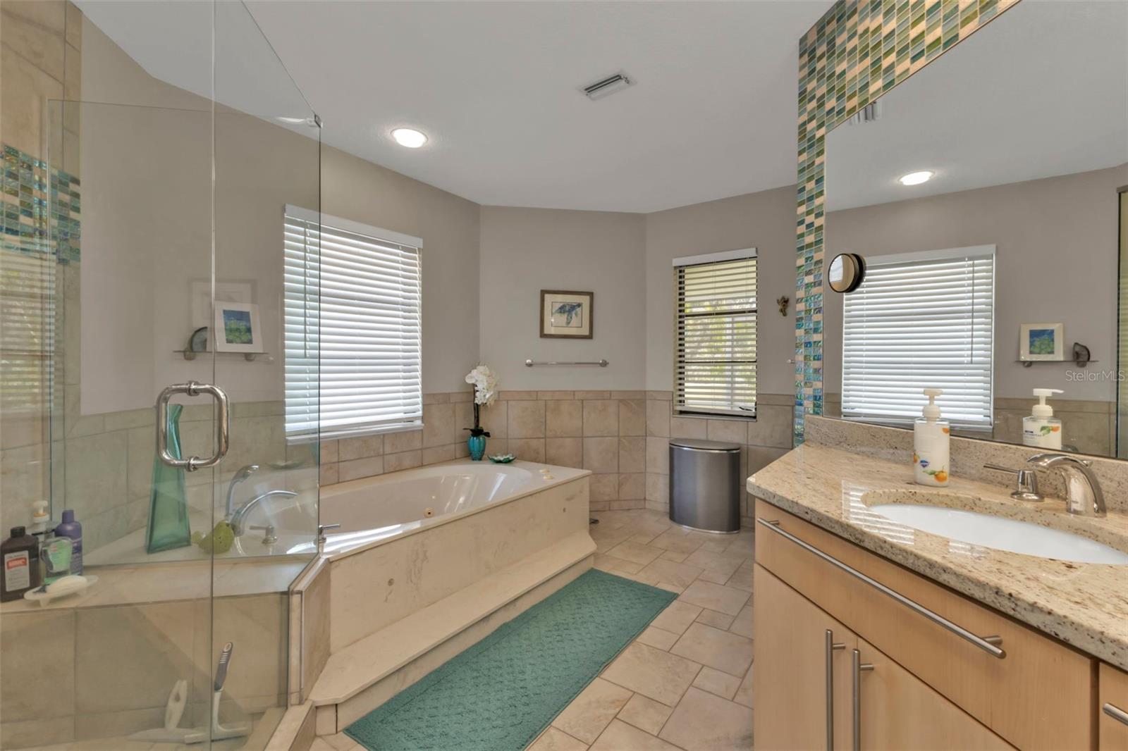 Image 32 of 77 For 4315 Cape Haze Drive