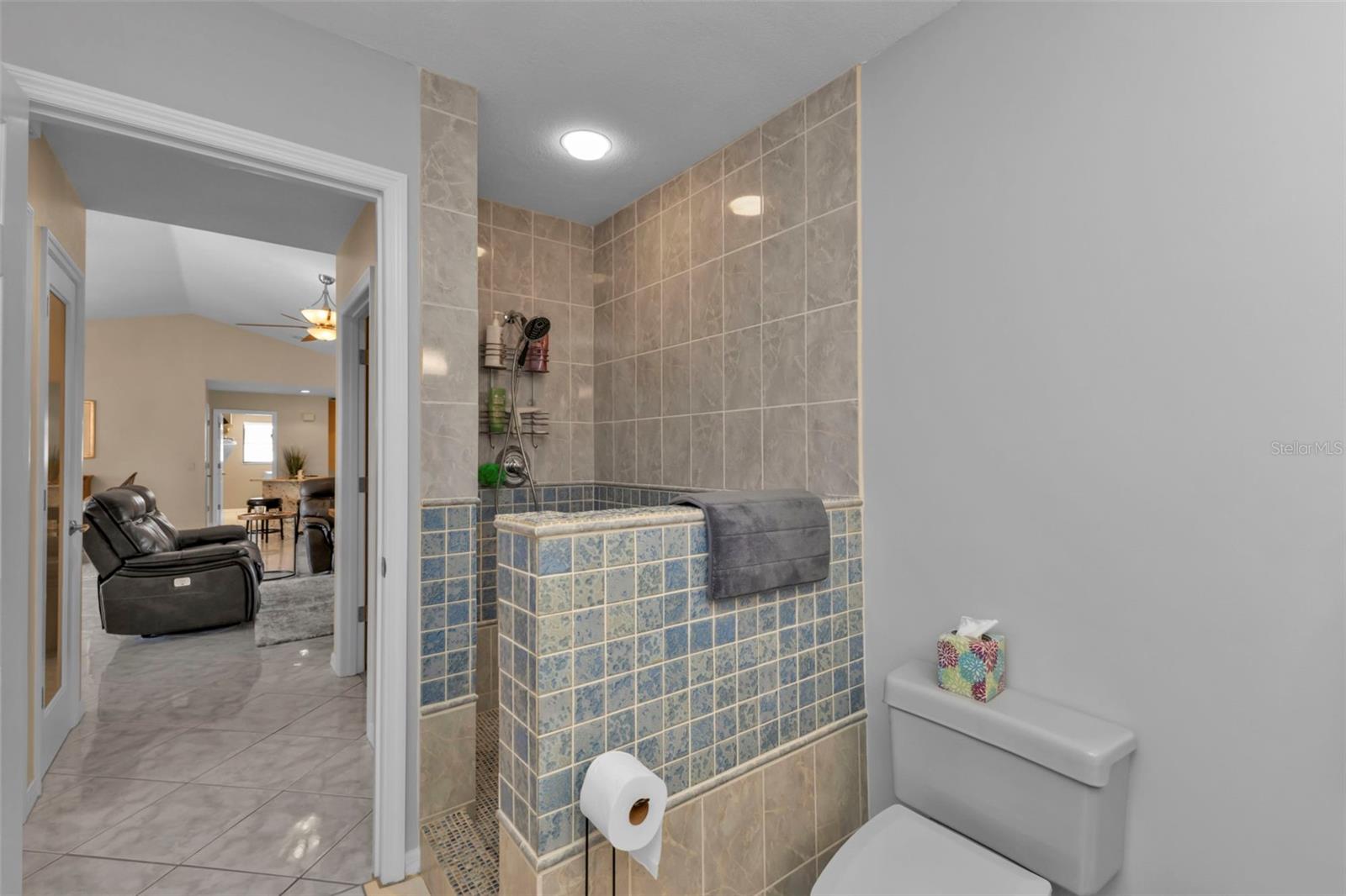 Image 36 of 77 For 4315 Cape Haze Drive