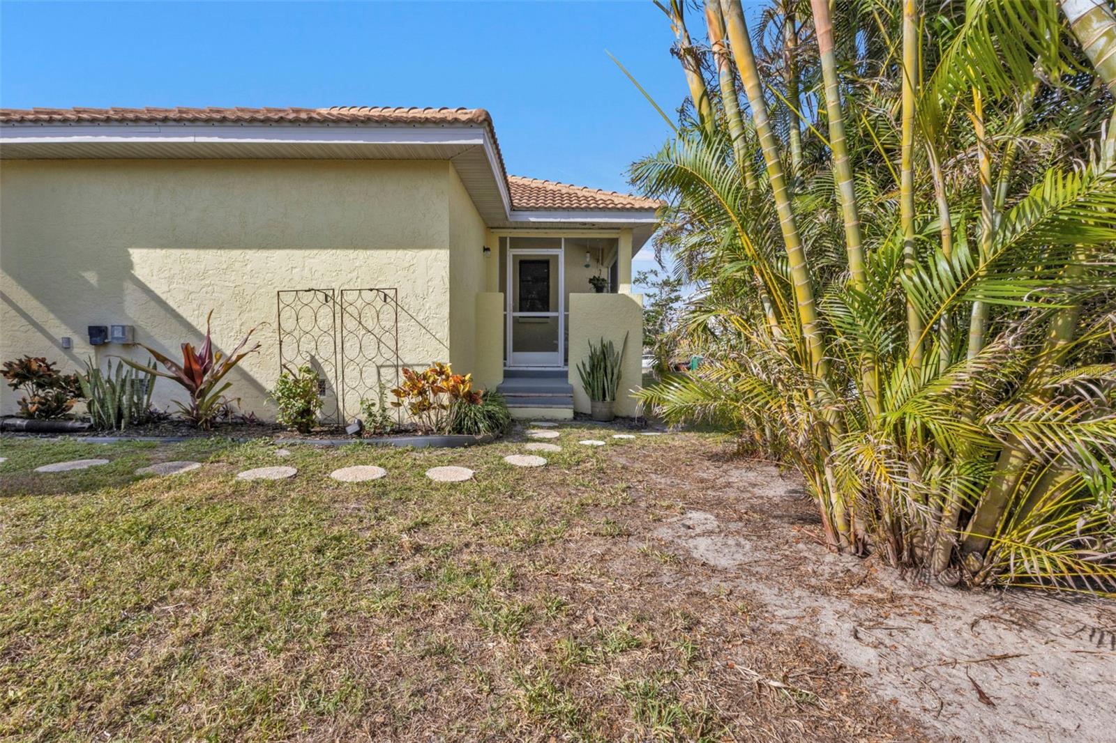 Image 51 of 77 For 4315 Cape Haze Drive