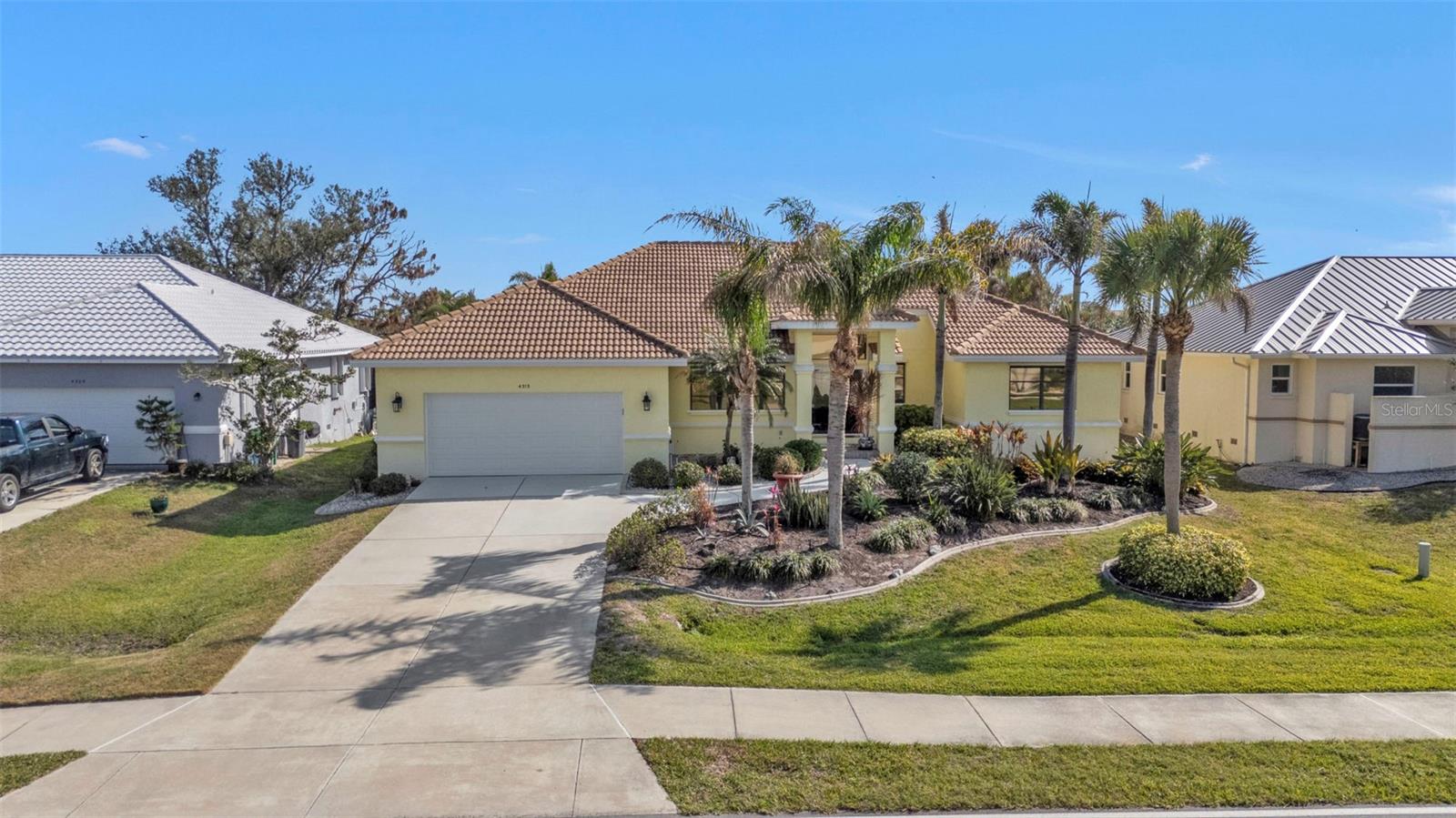 Image 56 of 77 For 4315 Cape Haze Drive