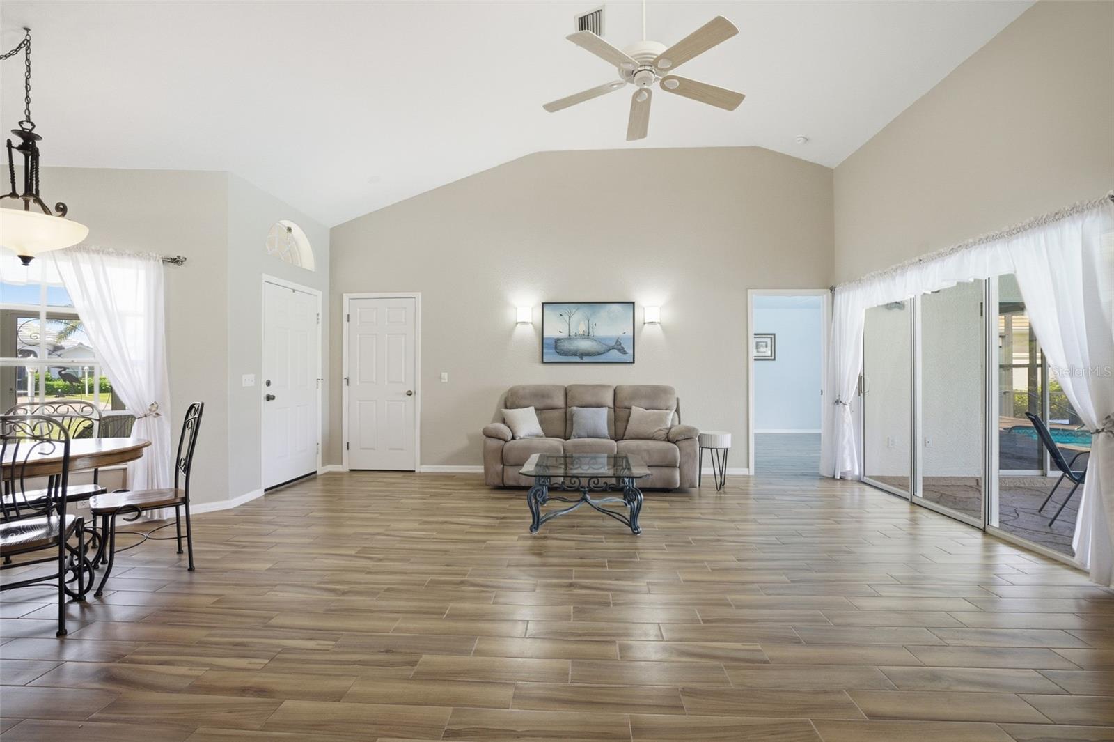 Image 5 of 60 For 4026 Big Pass Lane