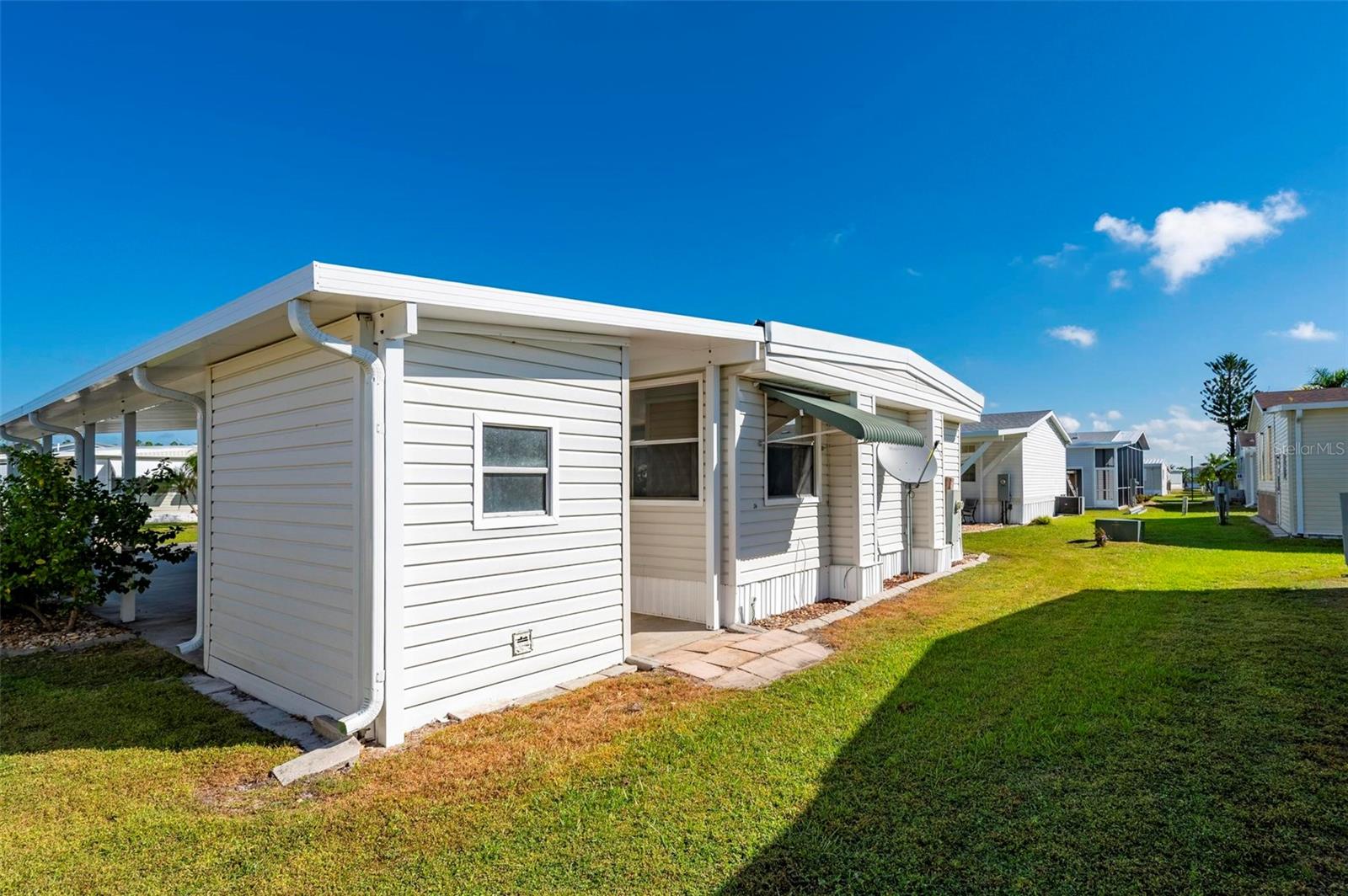 Image 33 of 56 For 1000 Kings Highway 480