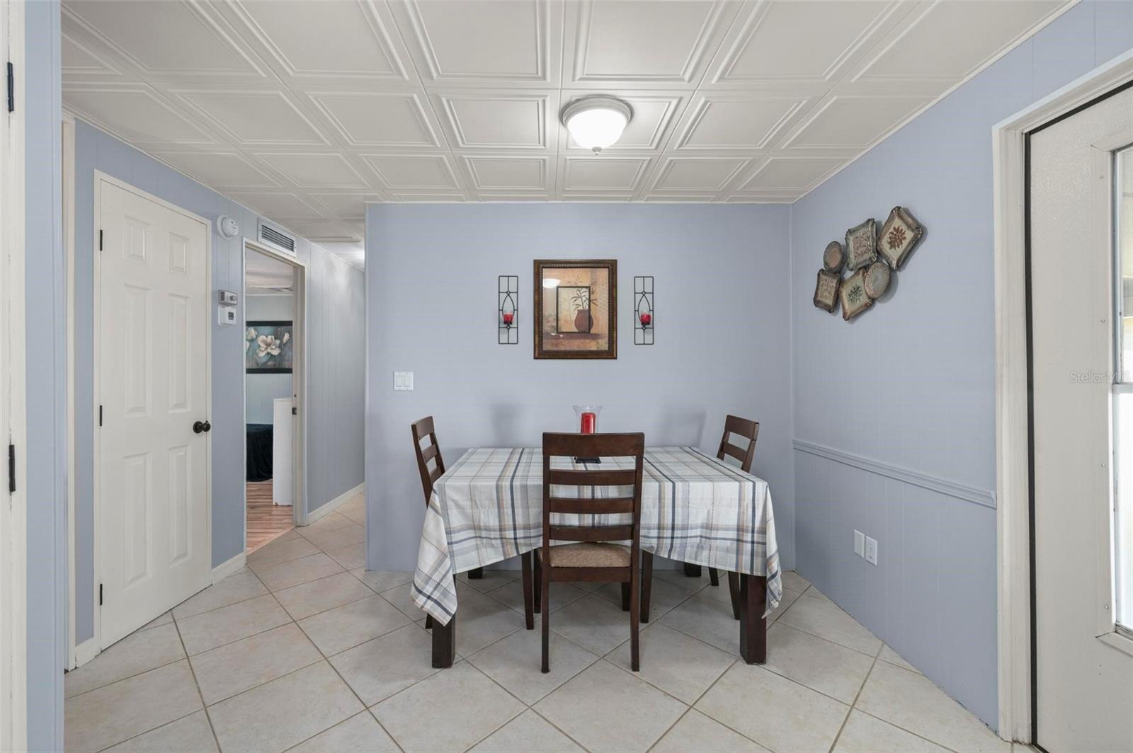 Image 8 of 56 For 1000 Kings Highway 480