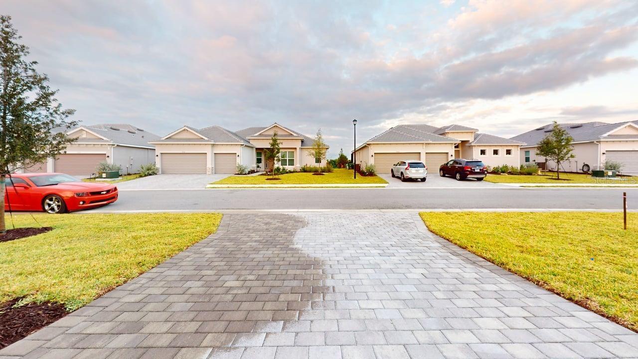 Image 22 of 37 For 7949 Lakes Edge Lane