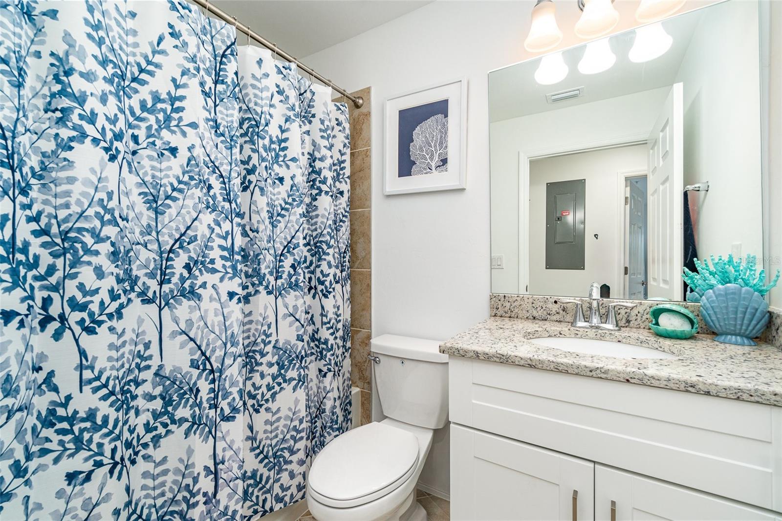 Image 18 of 33 For 15990 Grassland Lane 3024