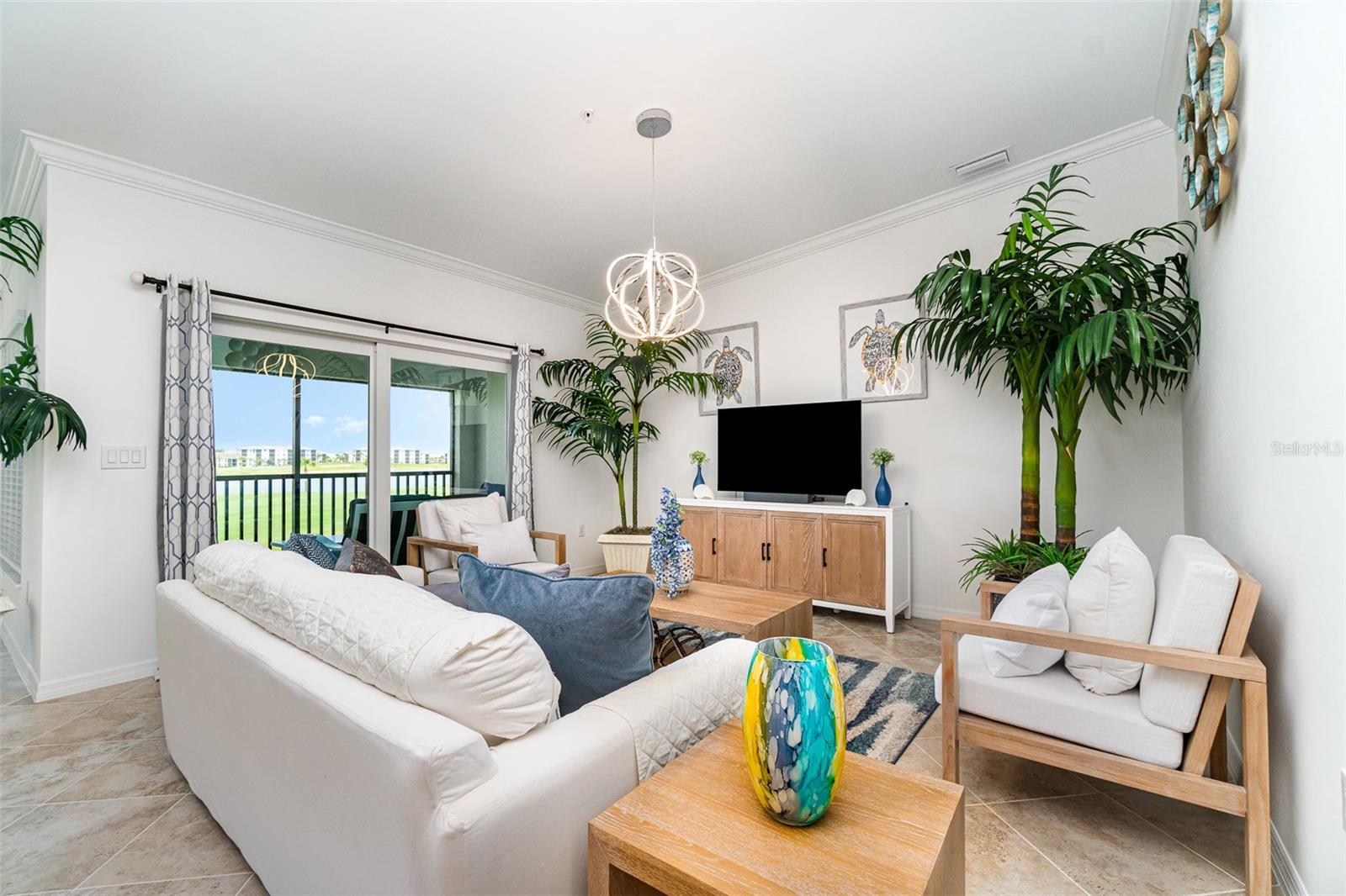 Image 4 of 33 For 15990 Grassland Lane 3024