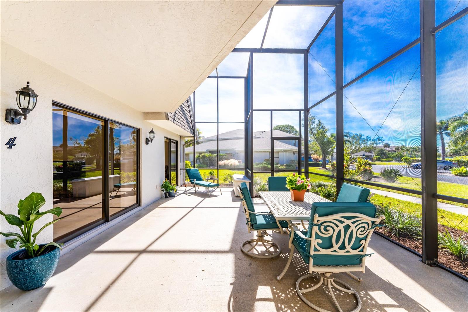 Image 5 of 42 For 3021 Matecumbe Key Road Unit 4