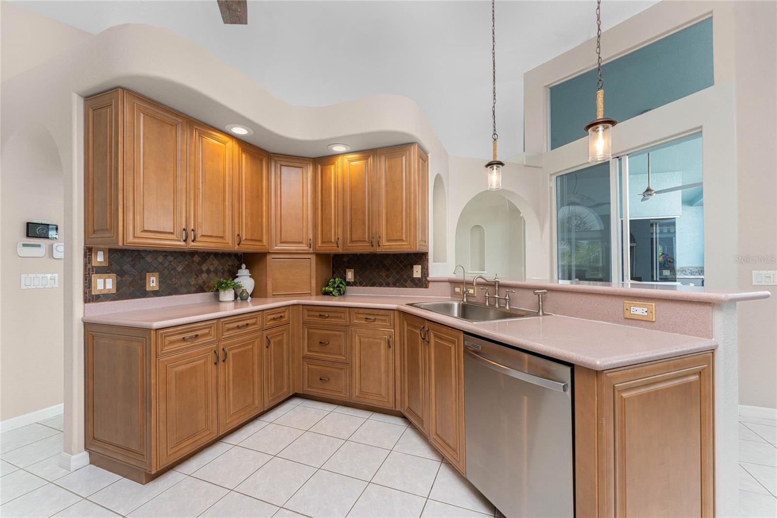 Image 22 of 64 For 1320 Appian Drive