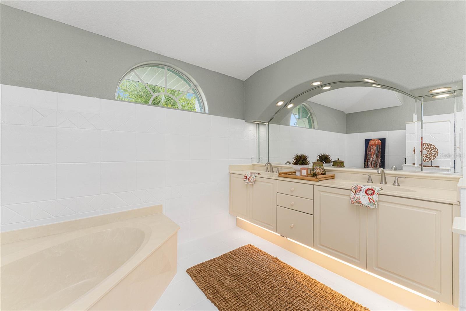 Image 37 of 64 For 1320 Appian Drive