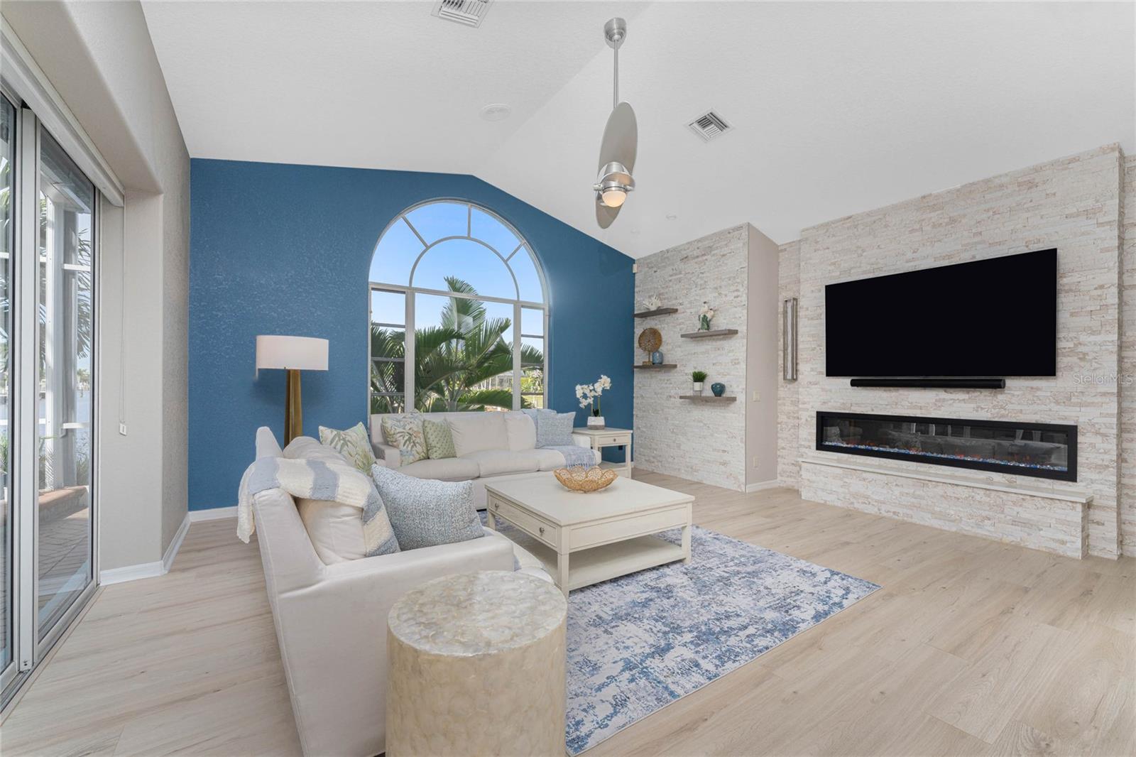 Image 4 of 64 For 1320 Appian Drive