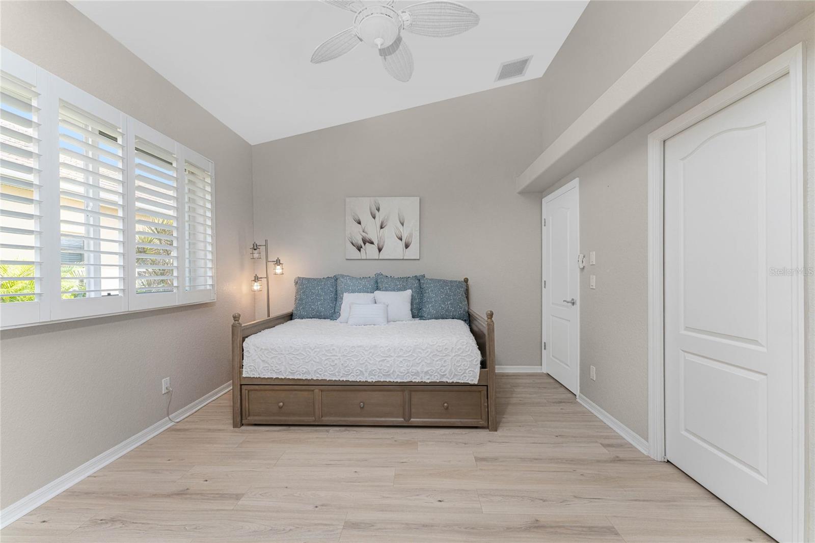 Image 40 of 64 For 1320 Appian Drive