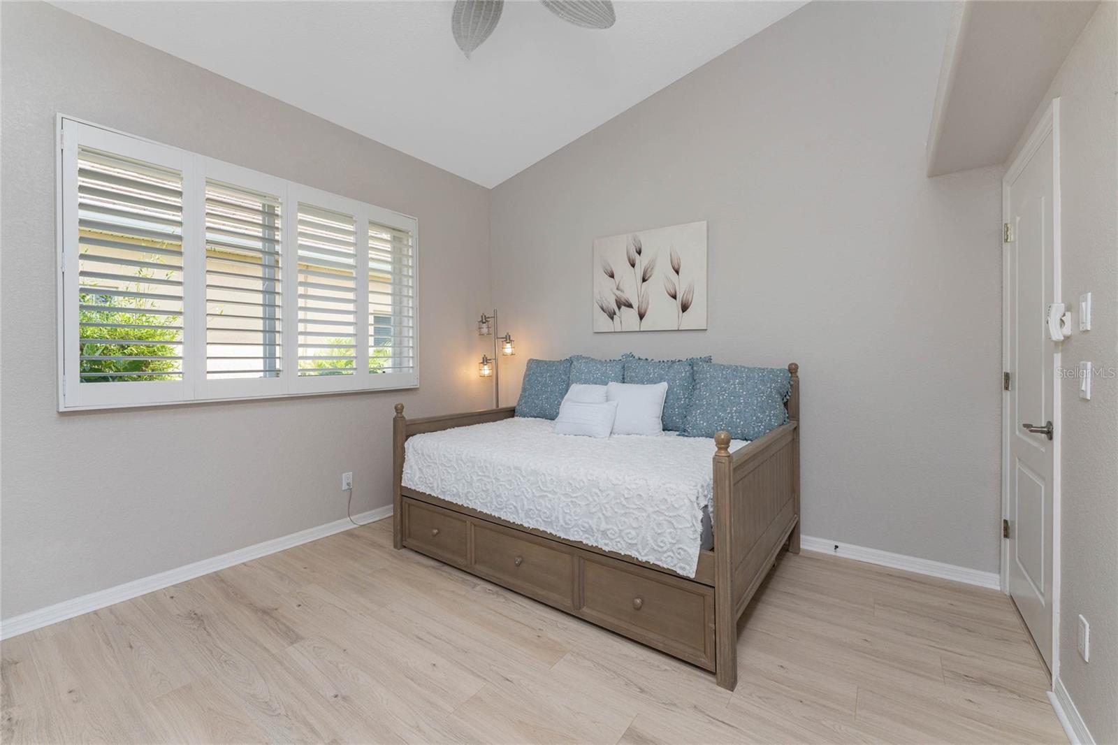 Image 41 of 64 For 1320 Appian Drive