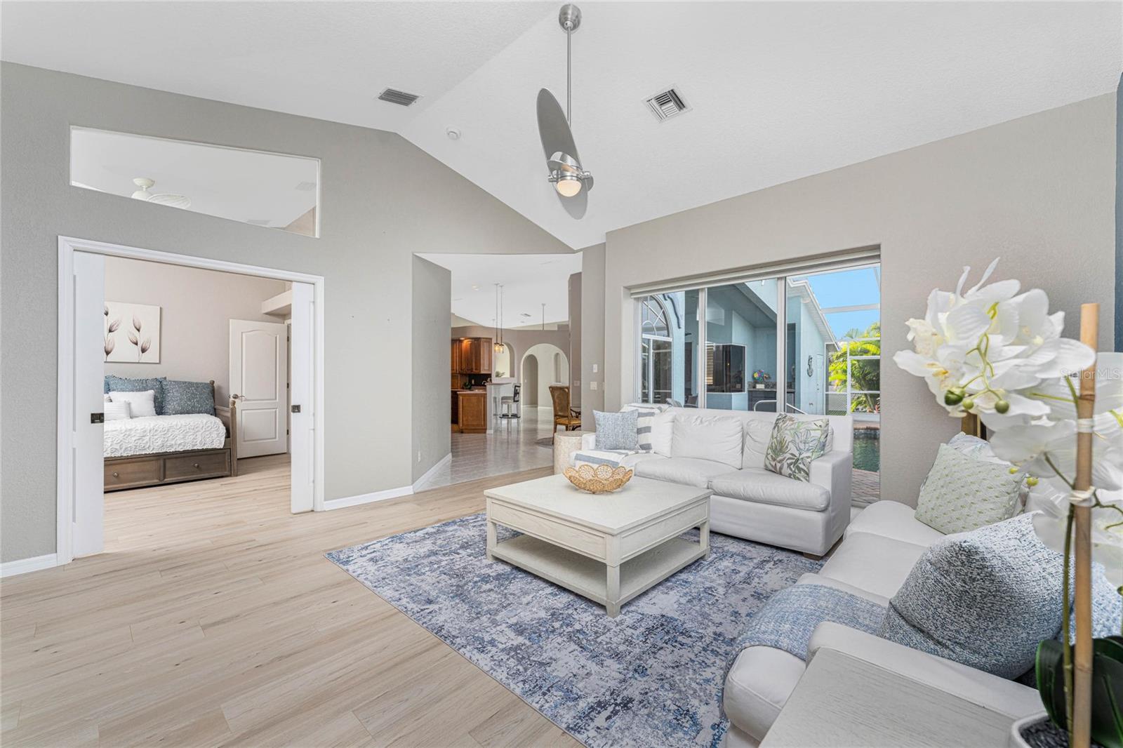 Image 7 of 64 For 1320 Appian Drive