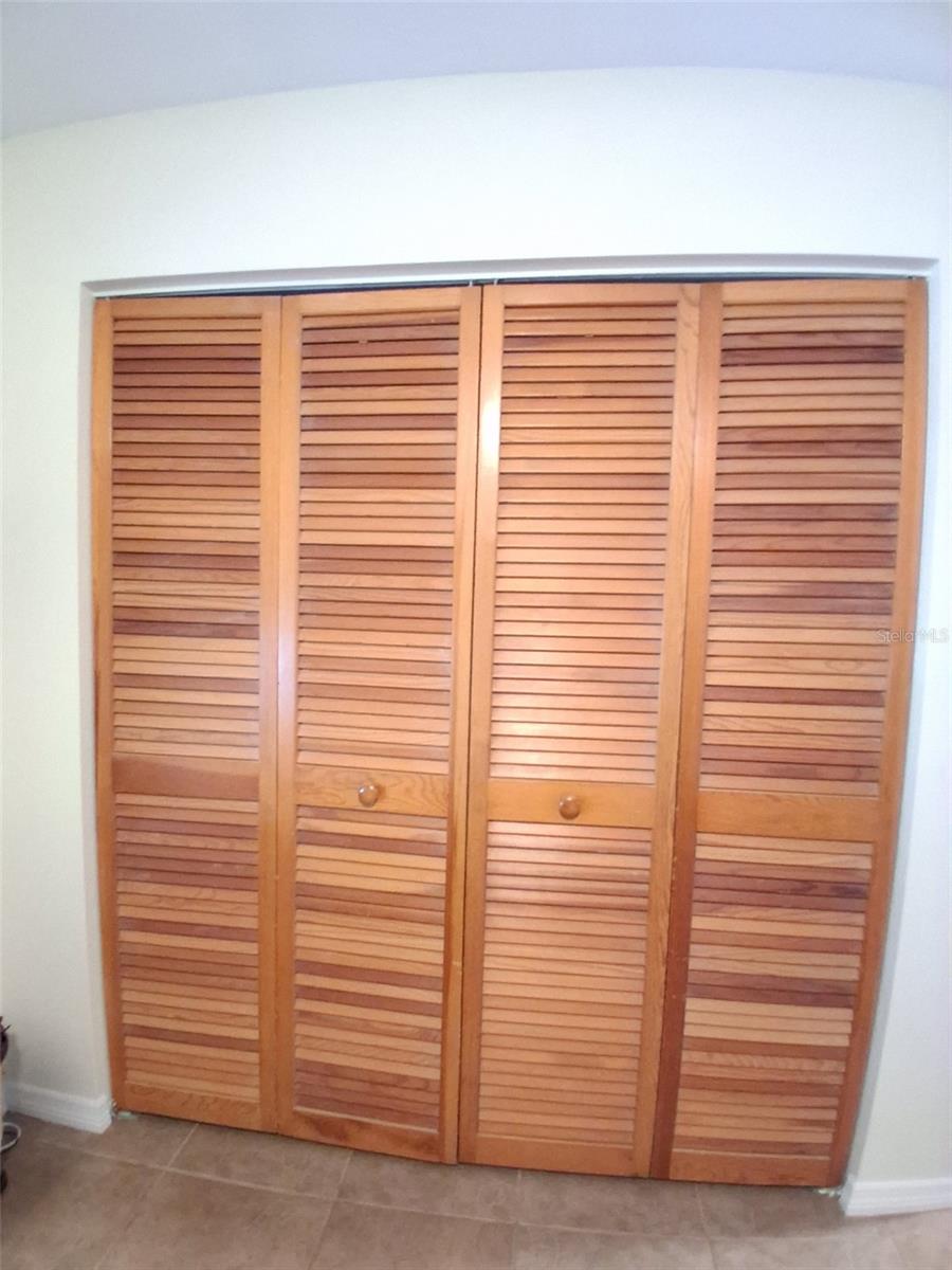 Image 7 of 28 For 23192 Mcburney Avenue