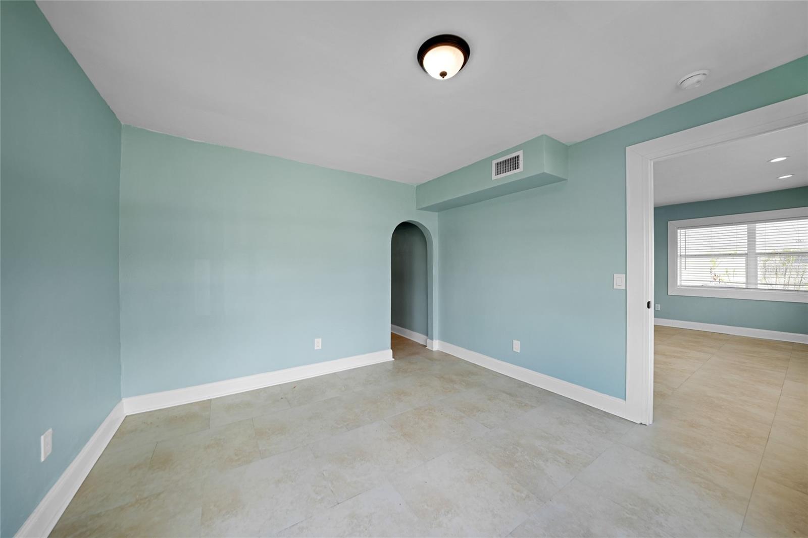 Image 12 of 34 For 23491 Harper Avenue