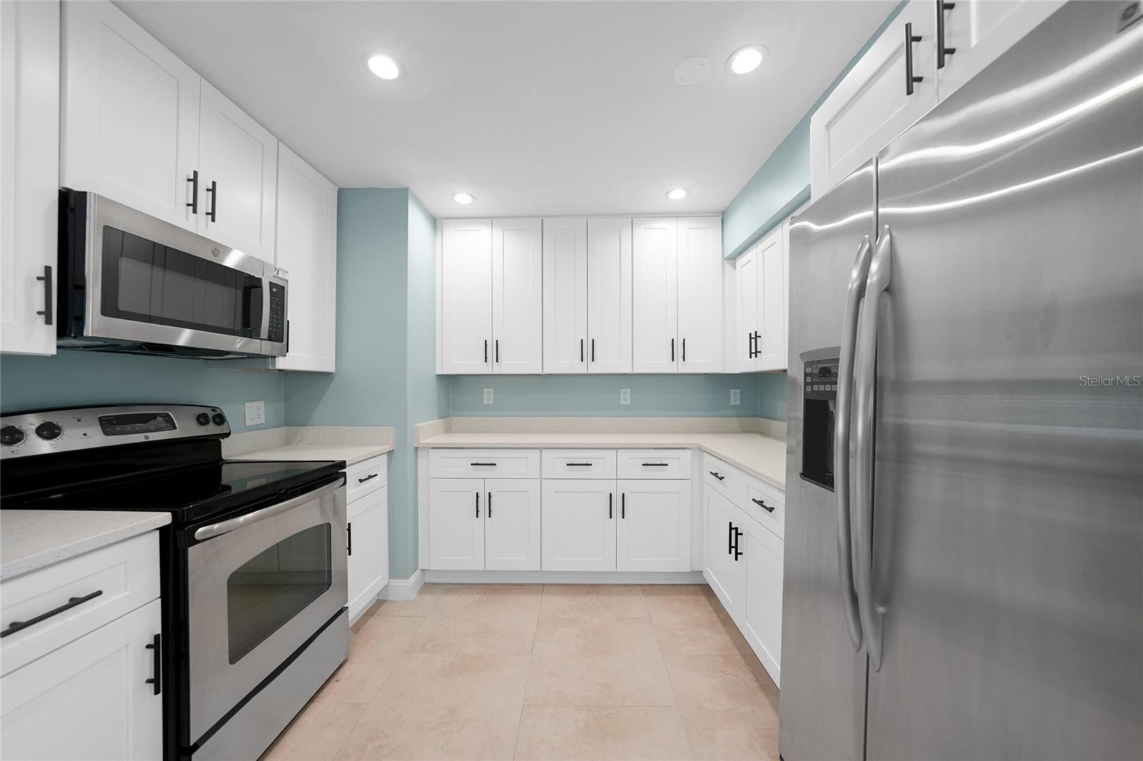 Image 6 of 34 For 23491 Harper Avenue