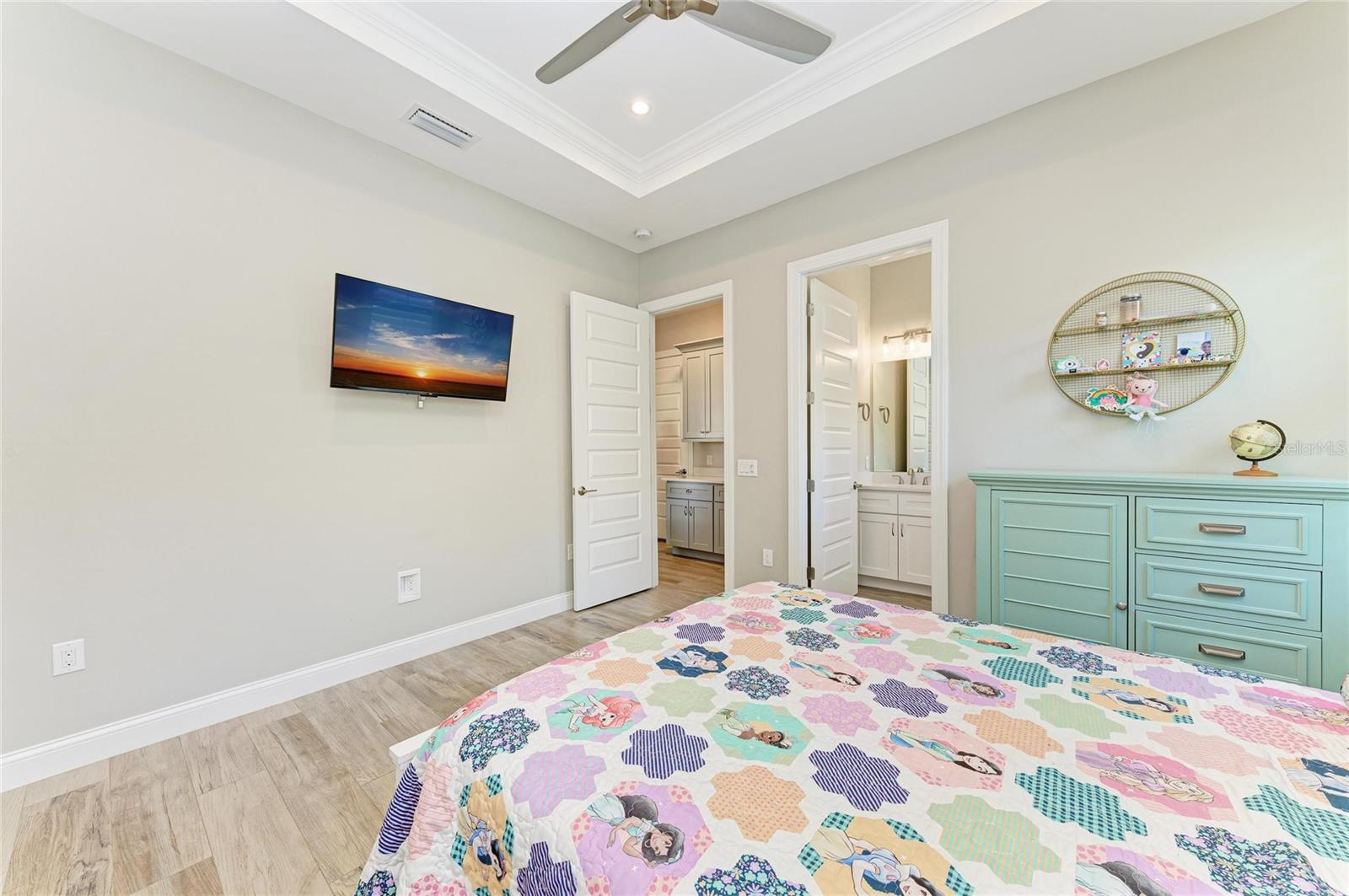 Image 21 of 64 For 1434 Casey Key Drive