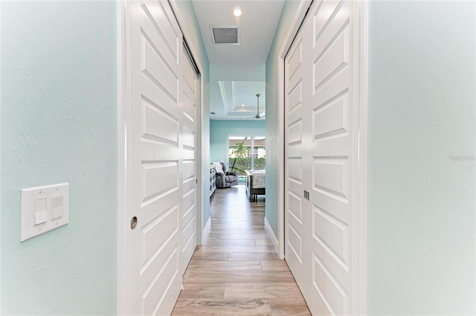 Image 40 of 64 For 1434 Casey Key Drive