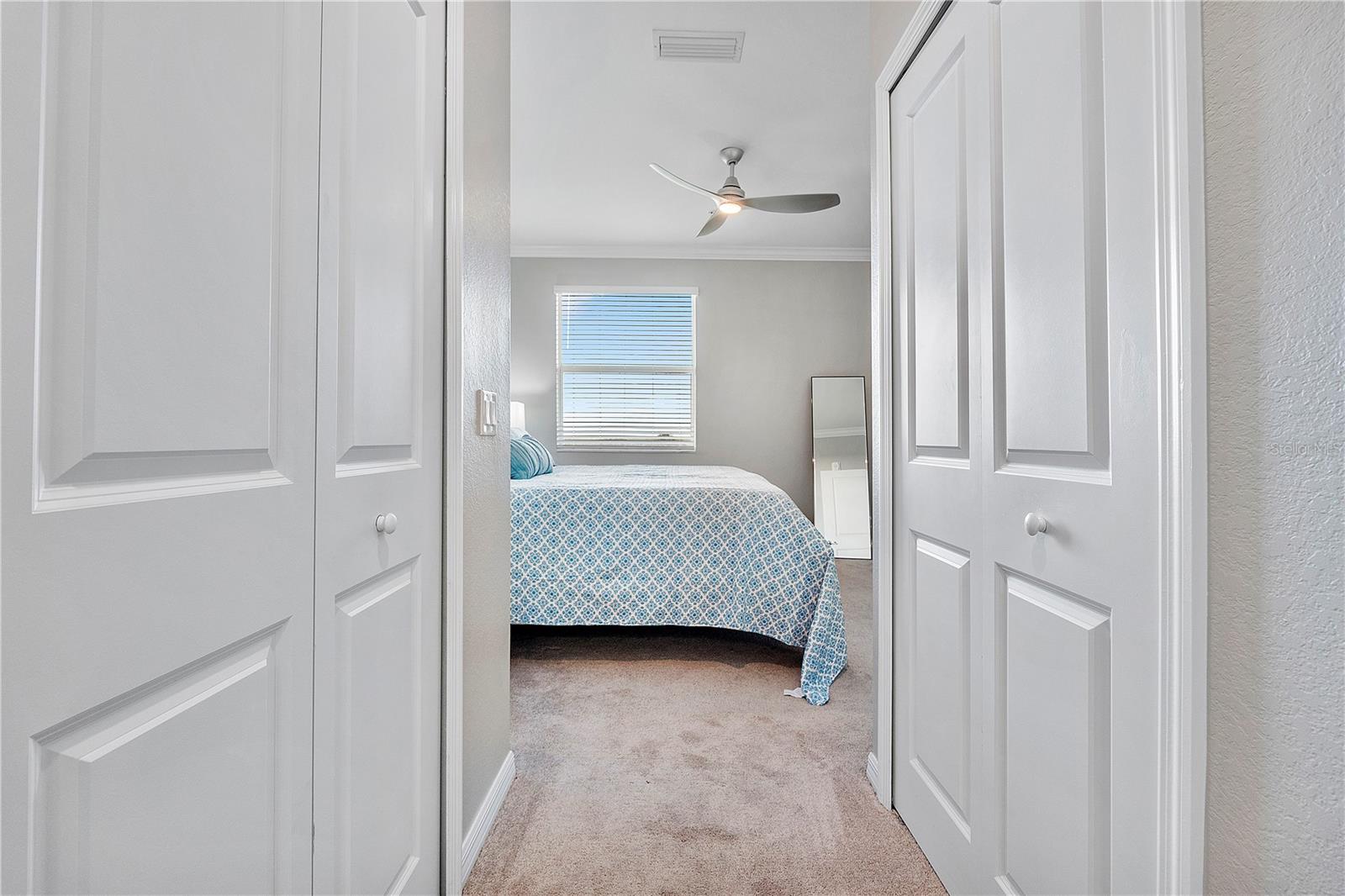 Image 9 of 34 For 14041 Heritage Landing Boulevard 638