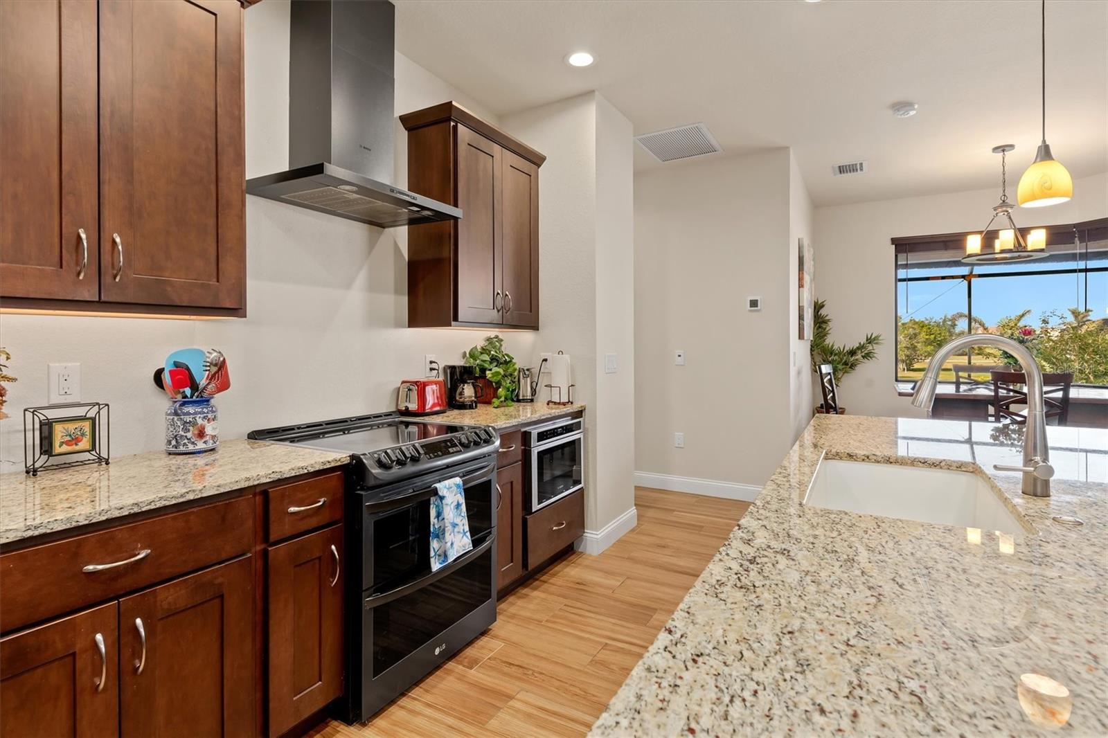 Image 14 of 67 For 3937 Bal Harbor Boulevard