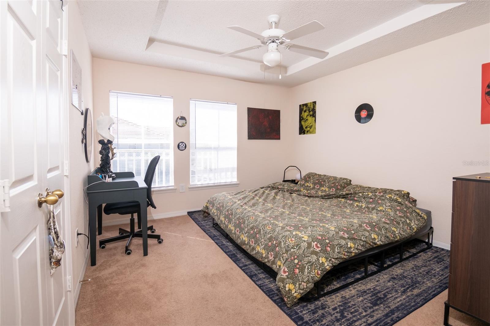 Image 4 of 23 For 18001 Richmond Place Drive 1137