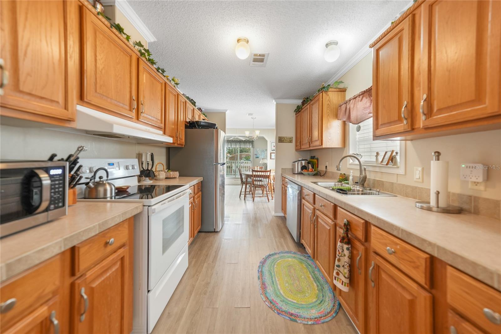 Image 9 of 38 For 135 Lazy Lagoon Drive